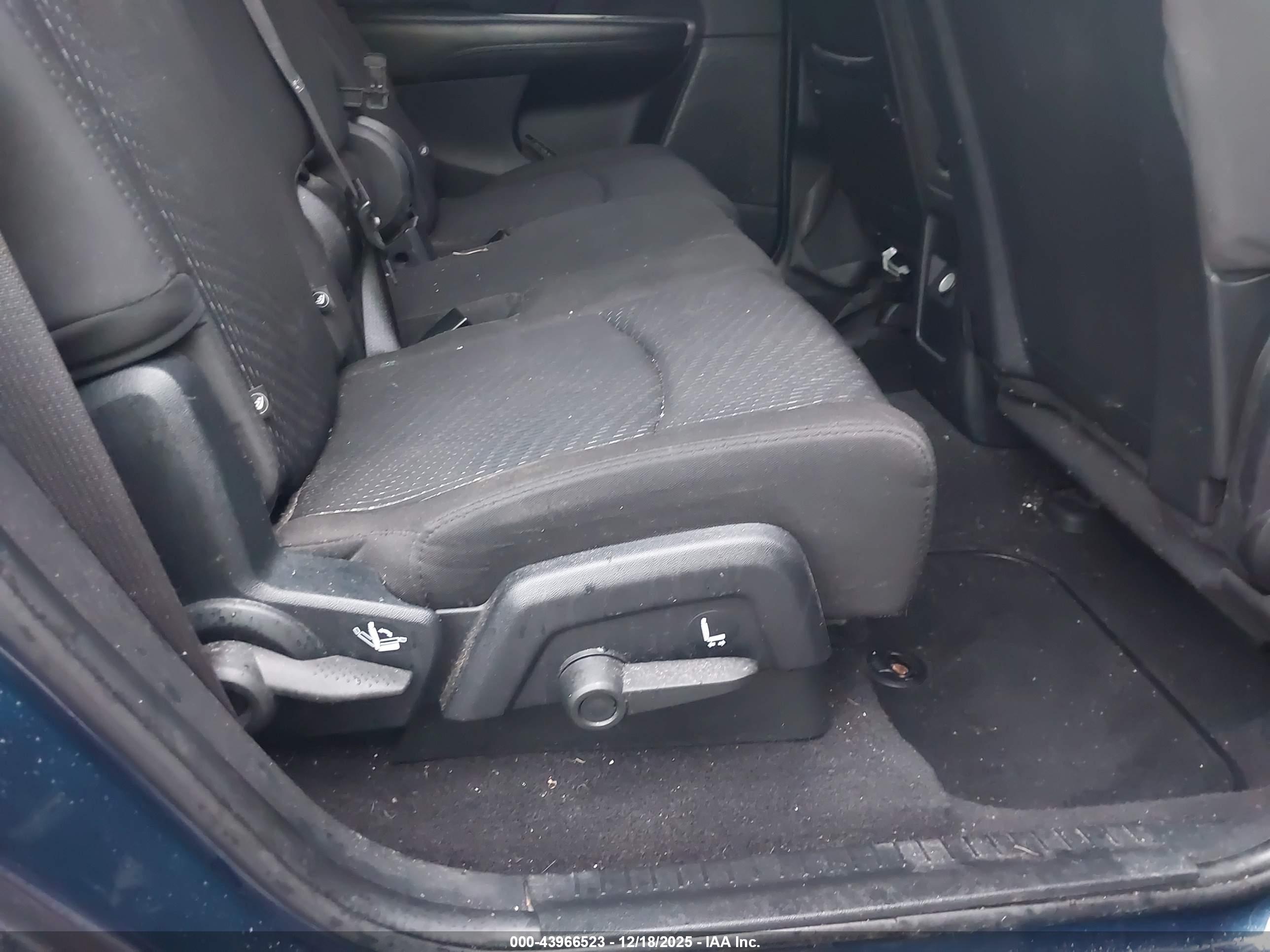 DODGE JOURNEY image 8