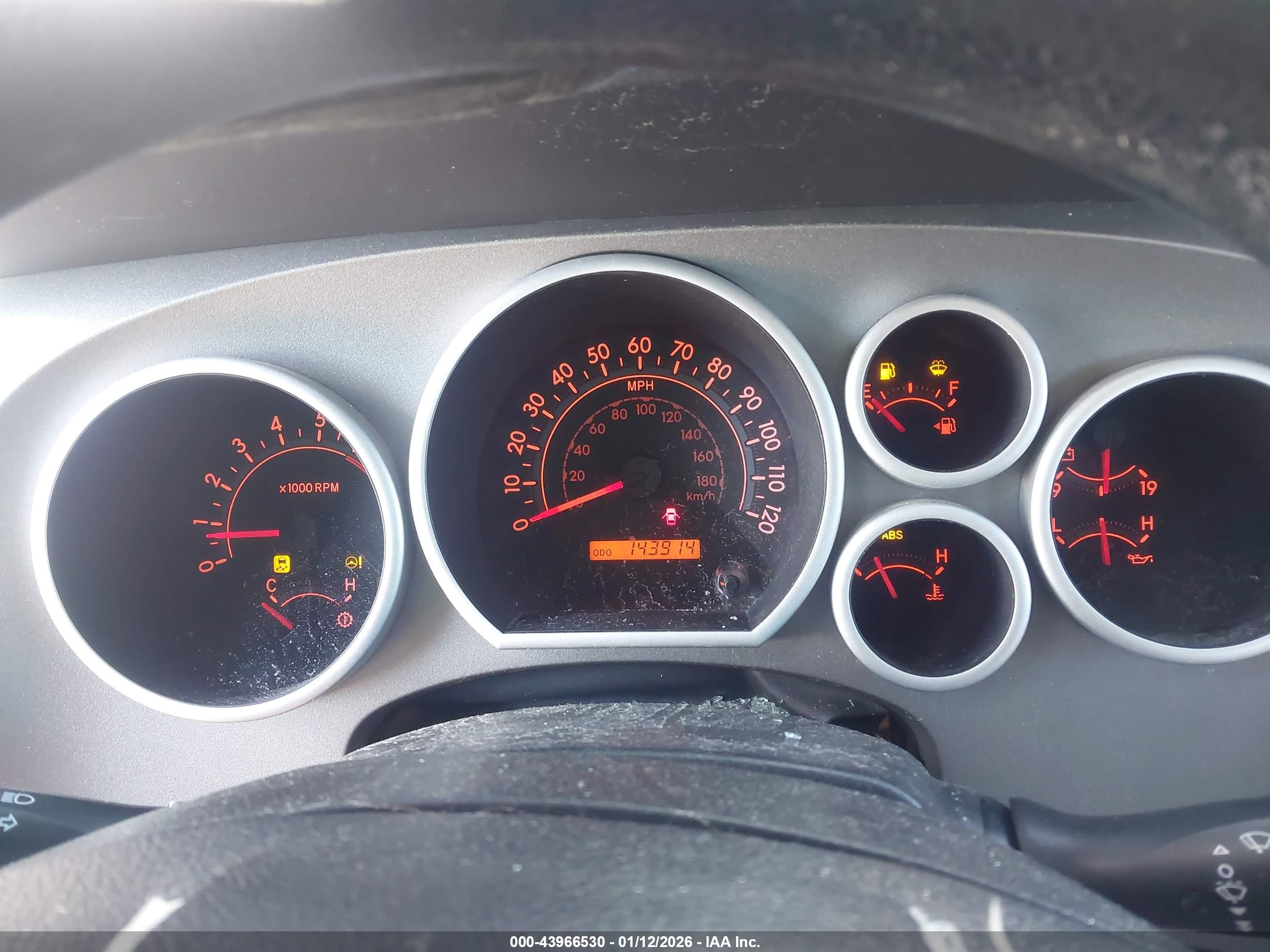 TOYOTA TUNDRA image 7