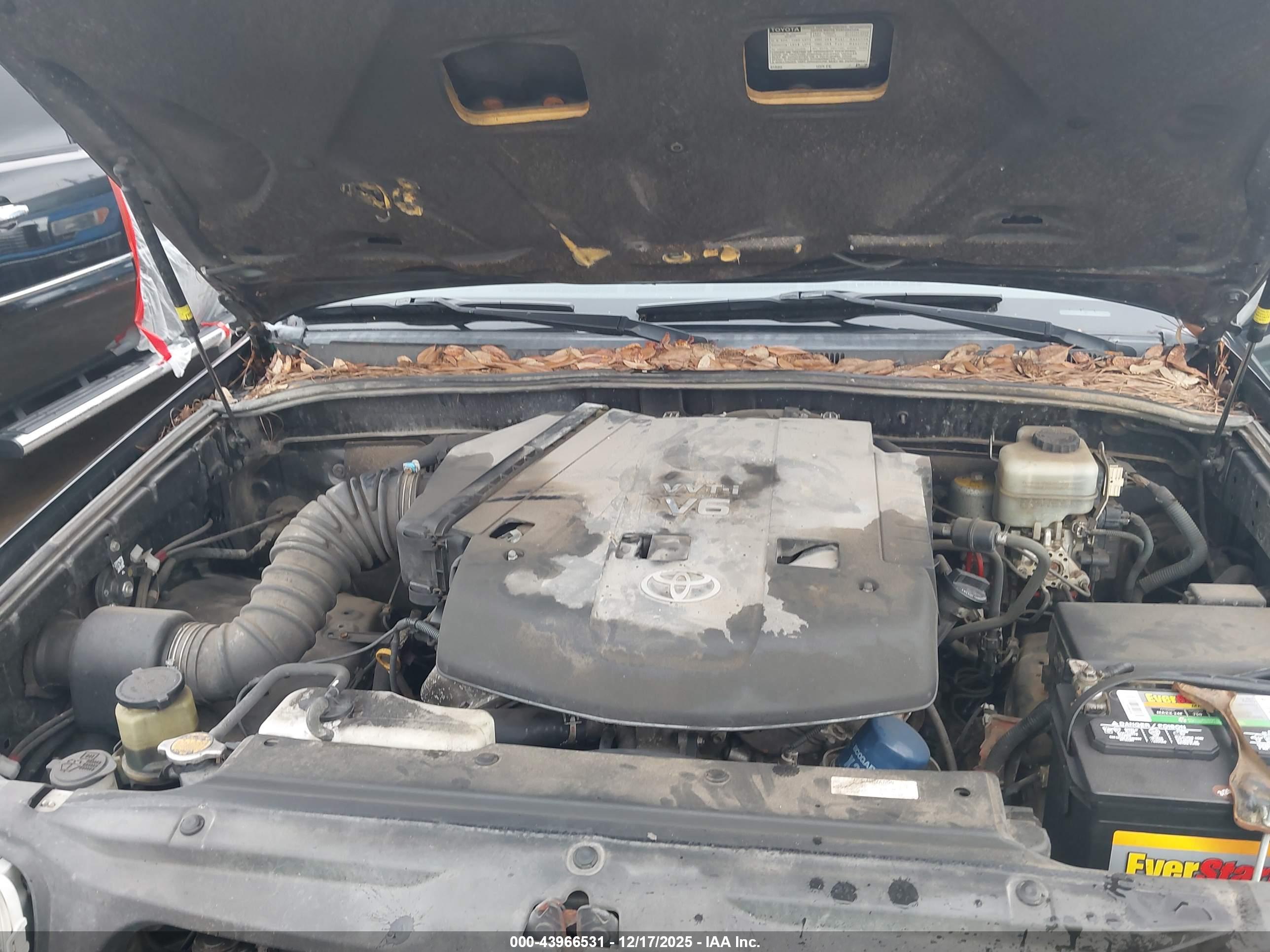TOYOTA 4RUNNER image 10