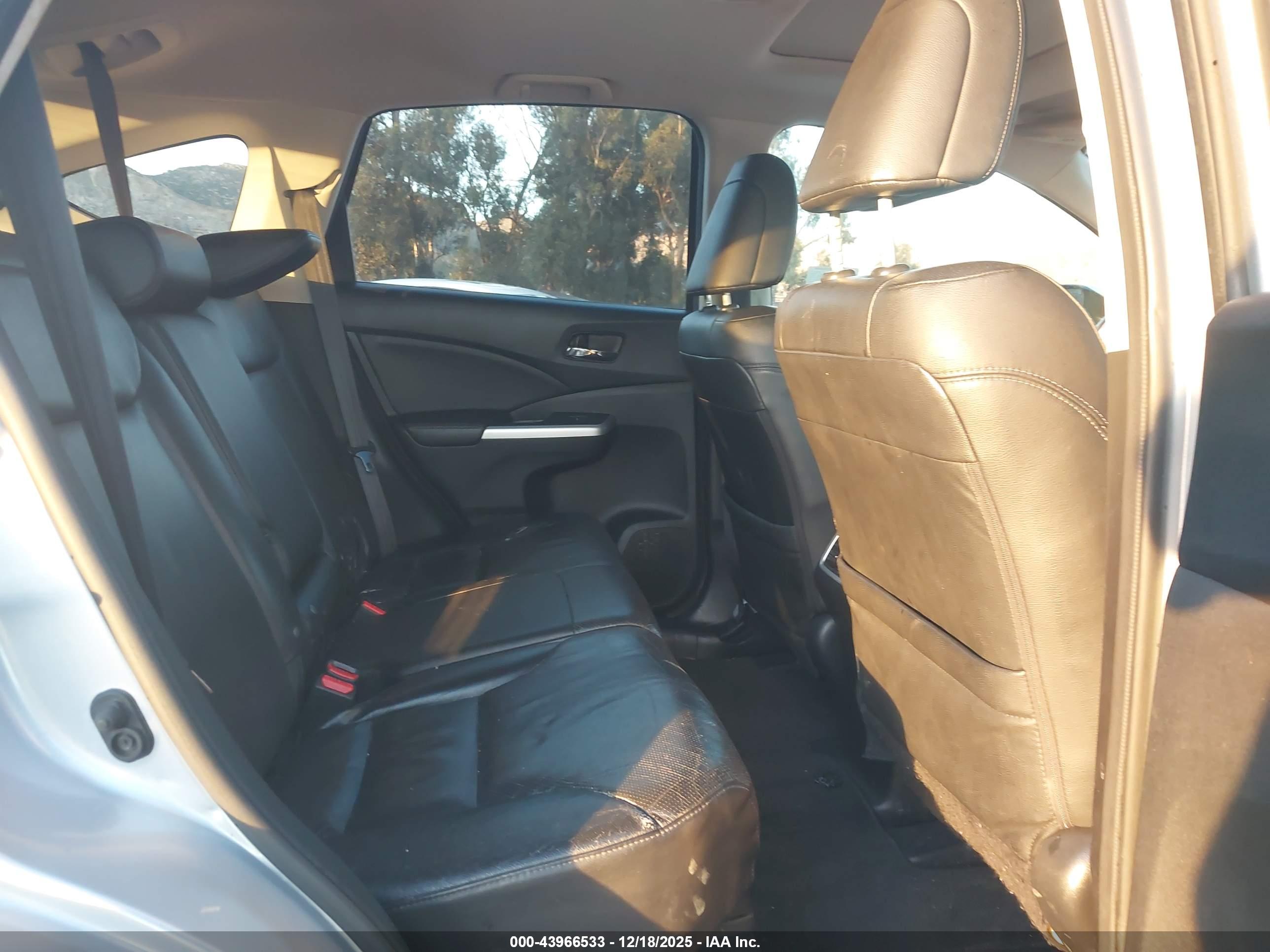 HONDA CR-V image 8