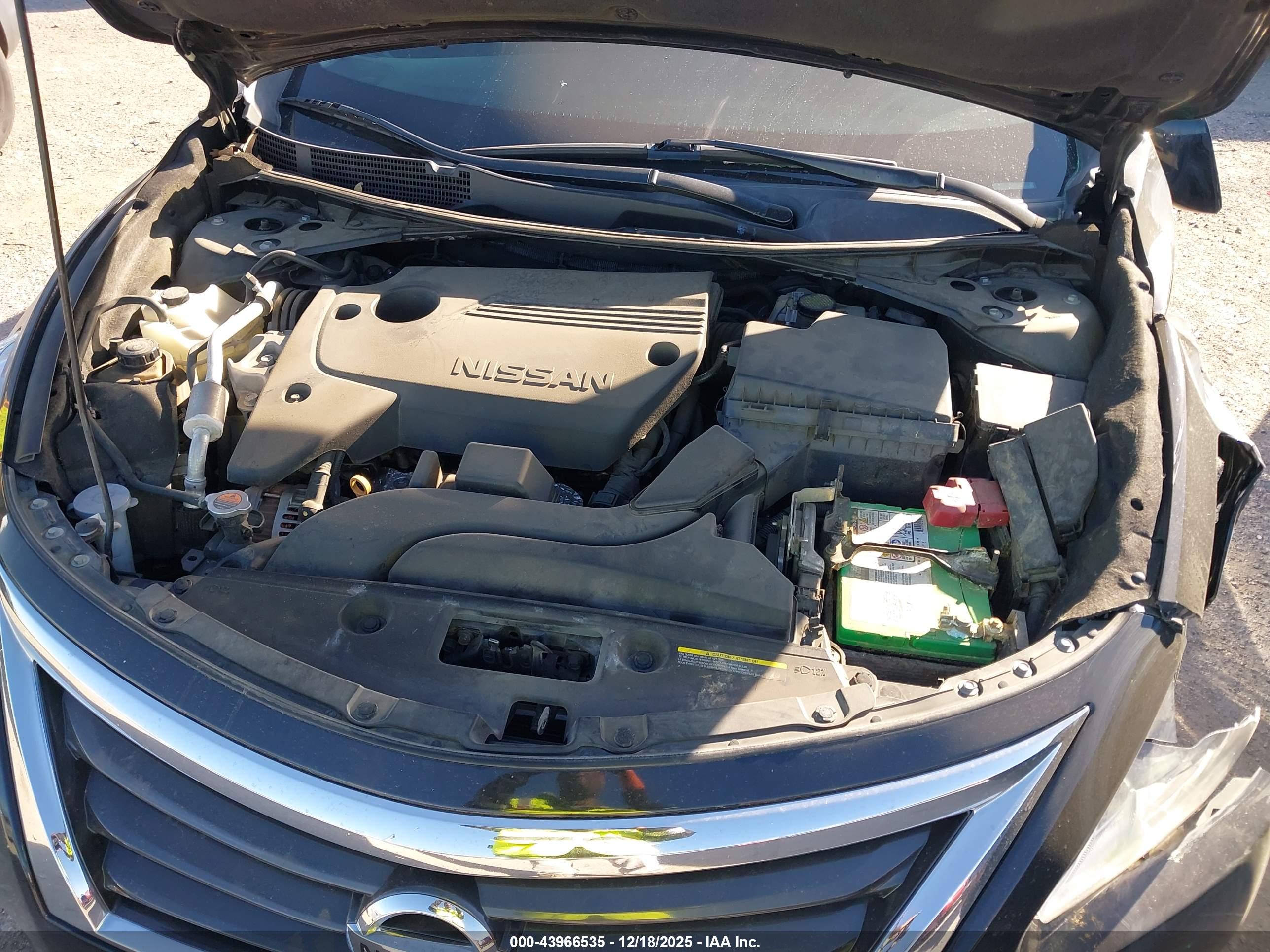 NISSAN ALTIMA image 10