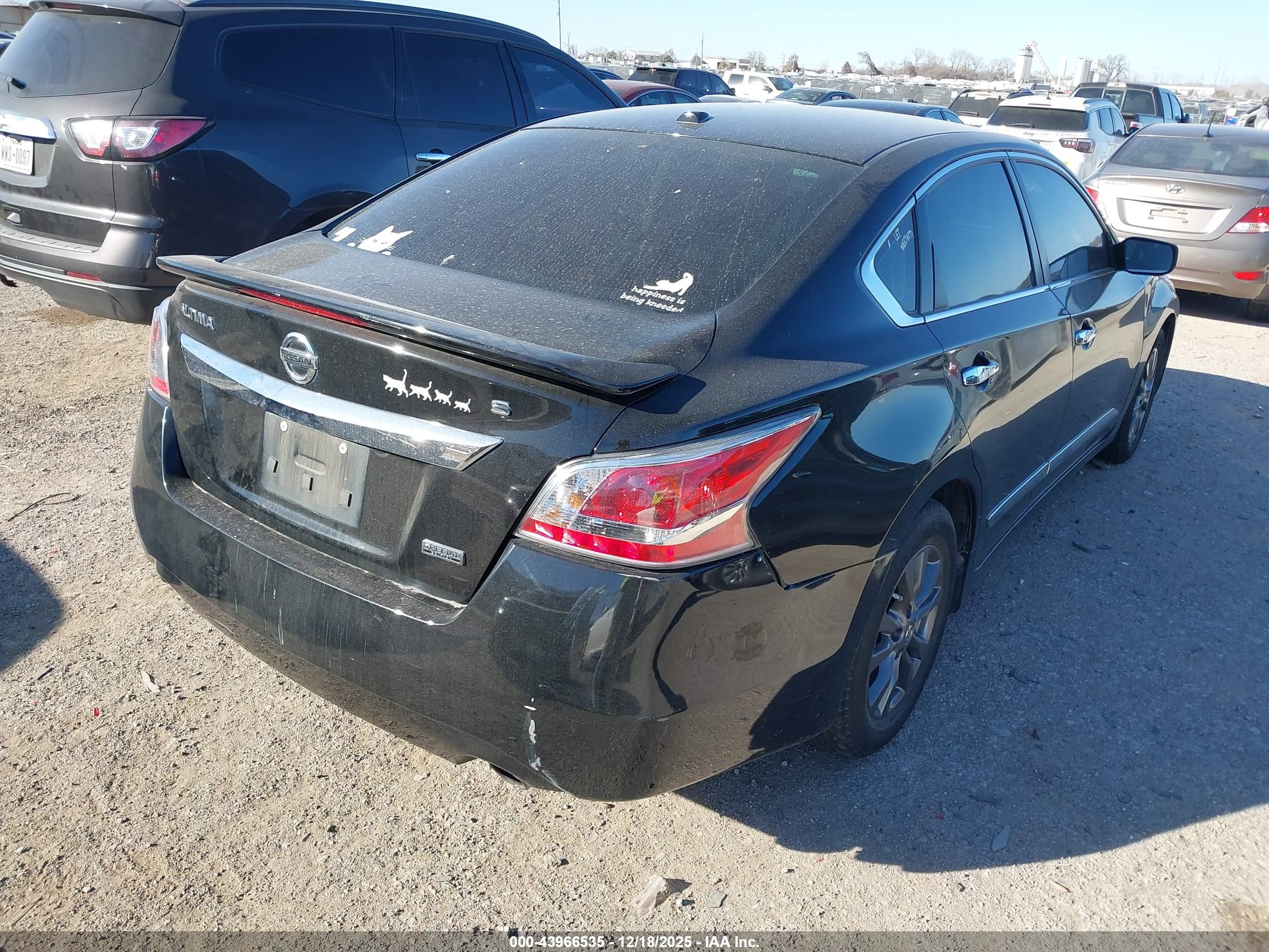 NISSAN ALTIMA image 4