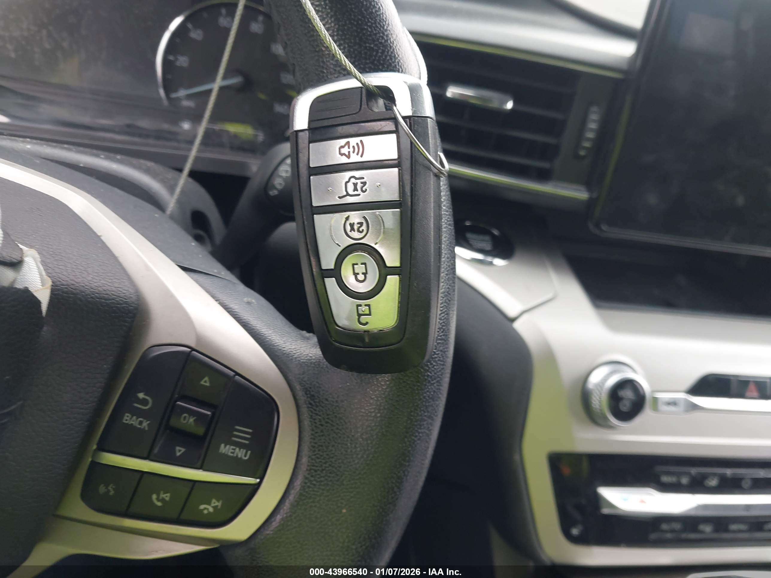FORD EXPLORER image 11