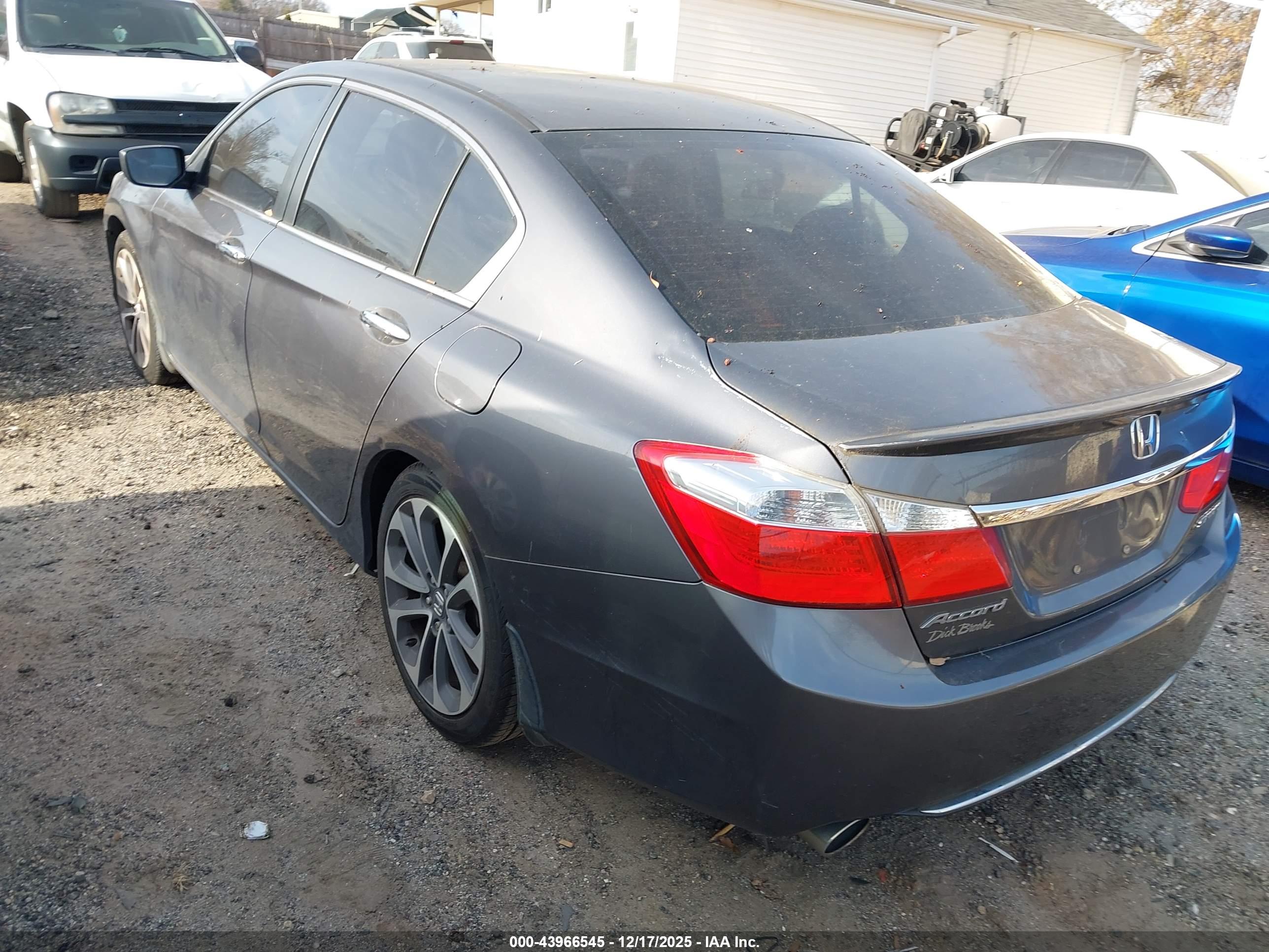 HONDA ACCORD image 3