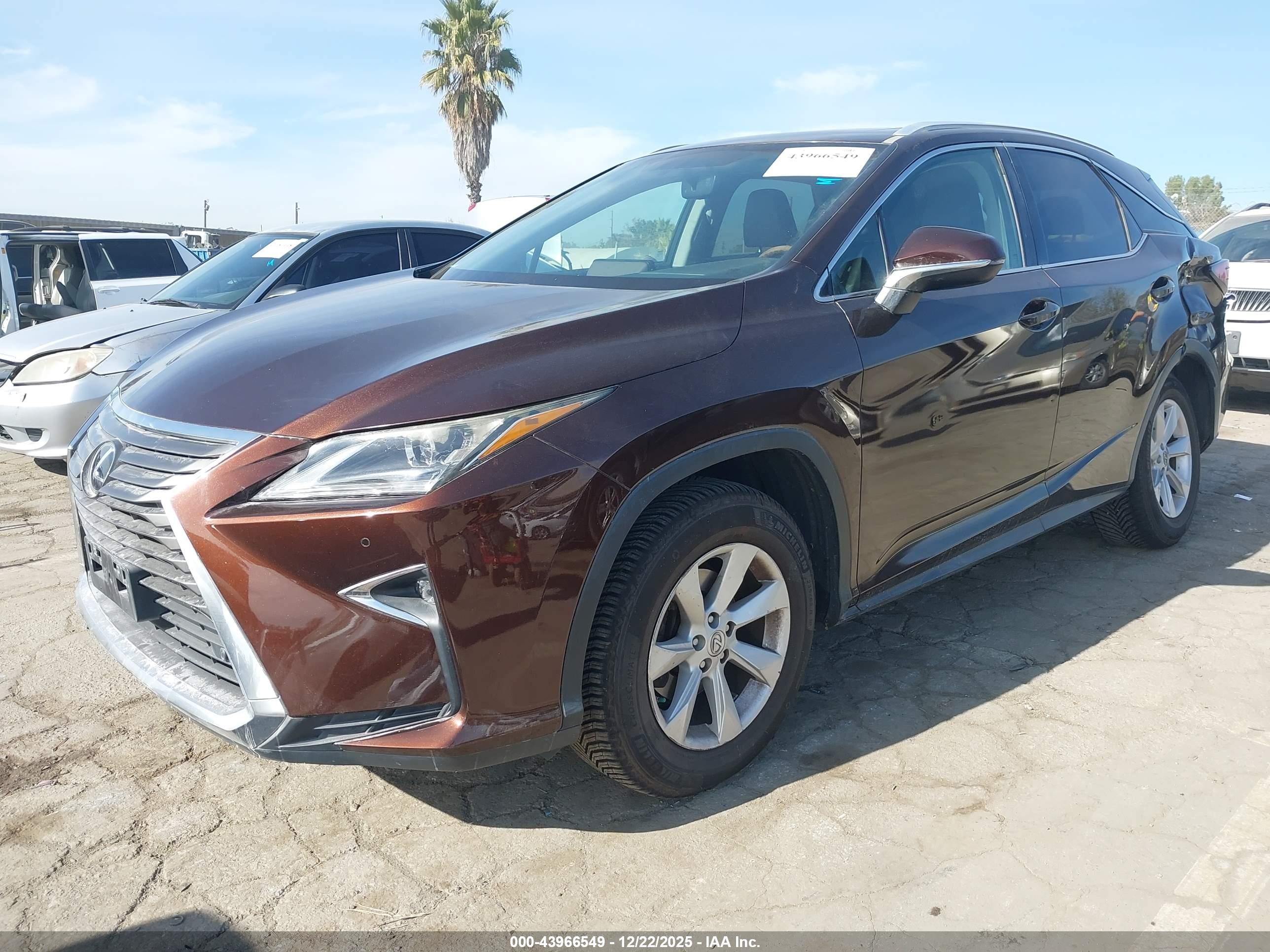 LEXUS RX image 2