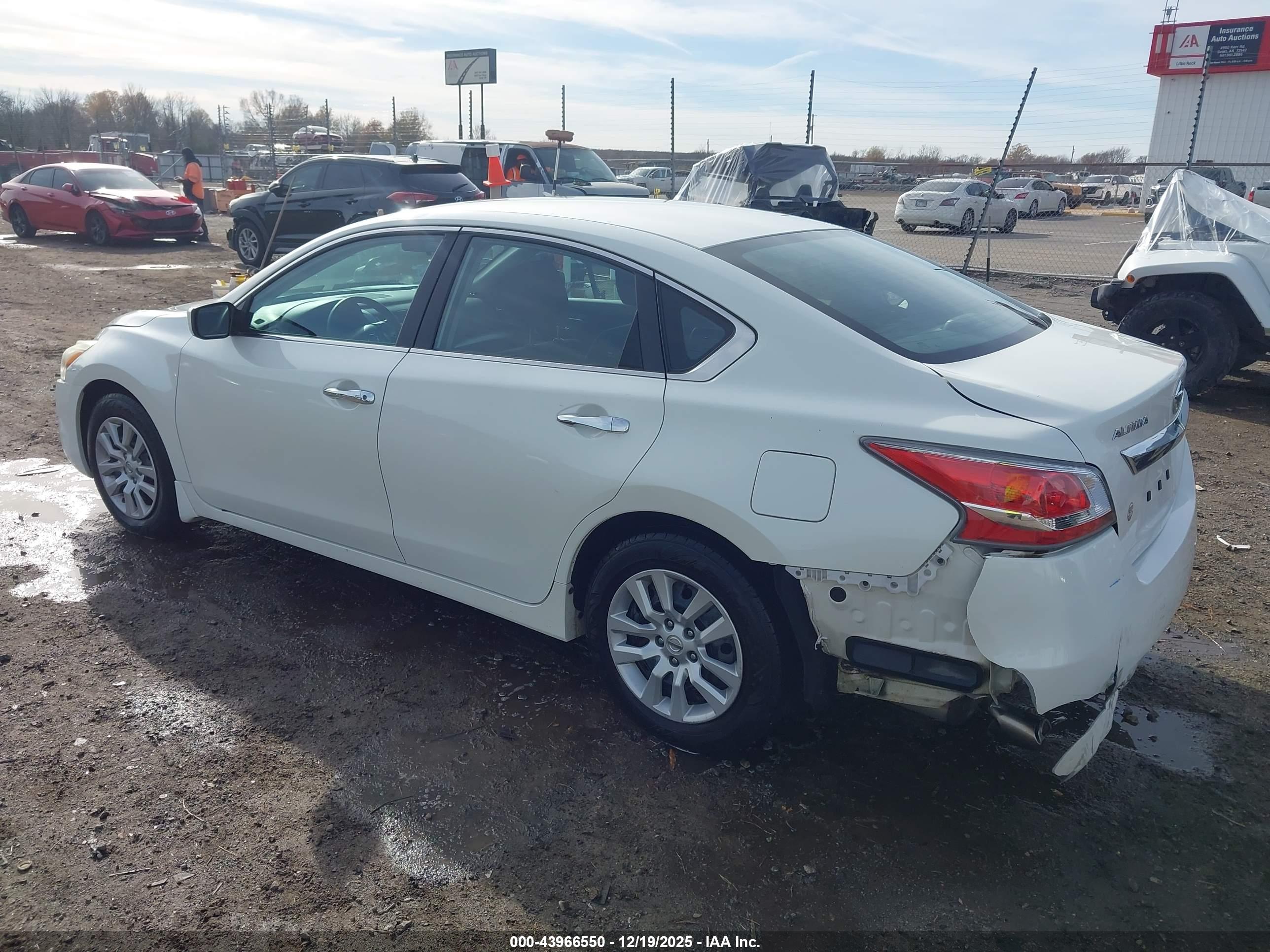NISSAN ALTIMA image 3