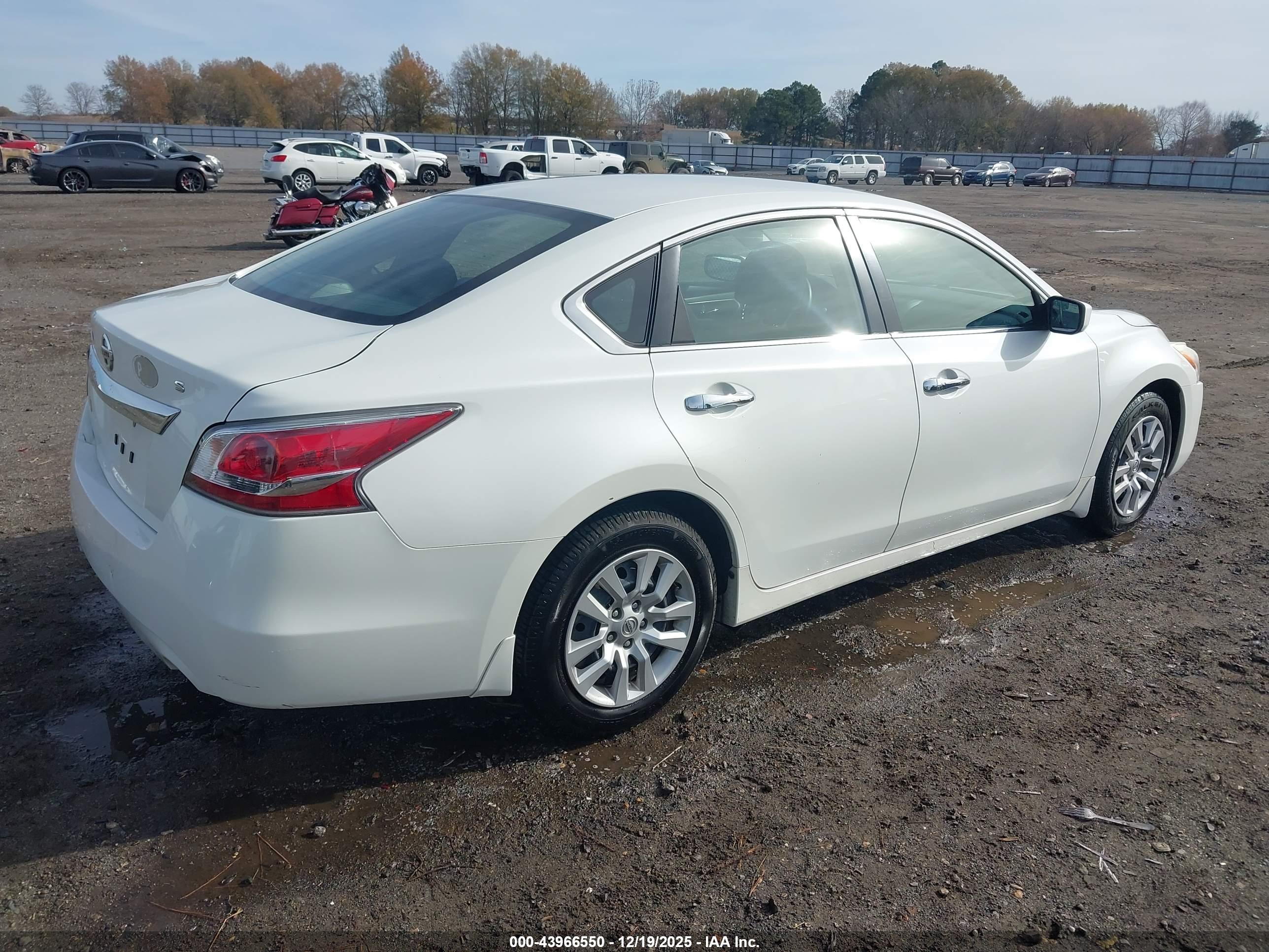 NISSAN ALTIMA image 4