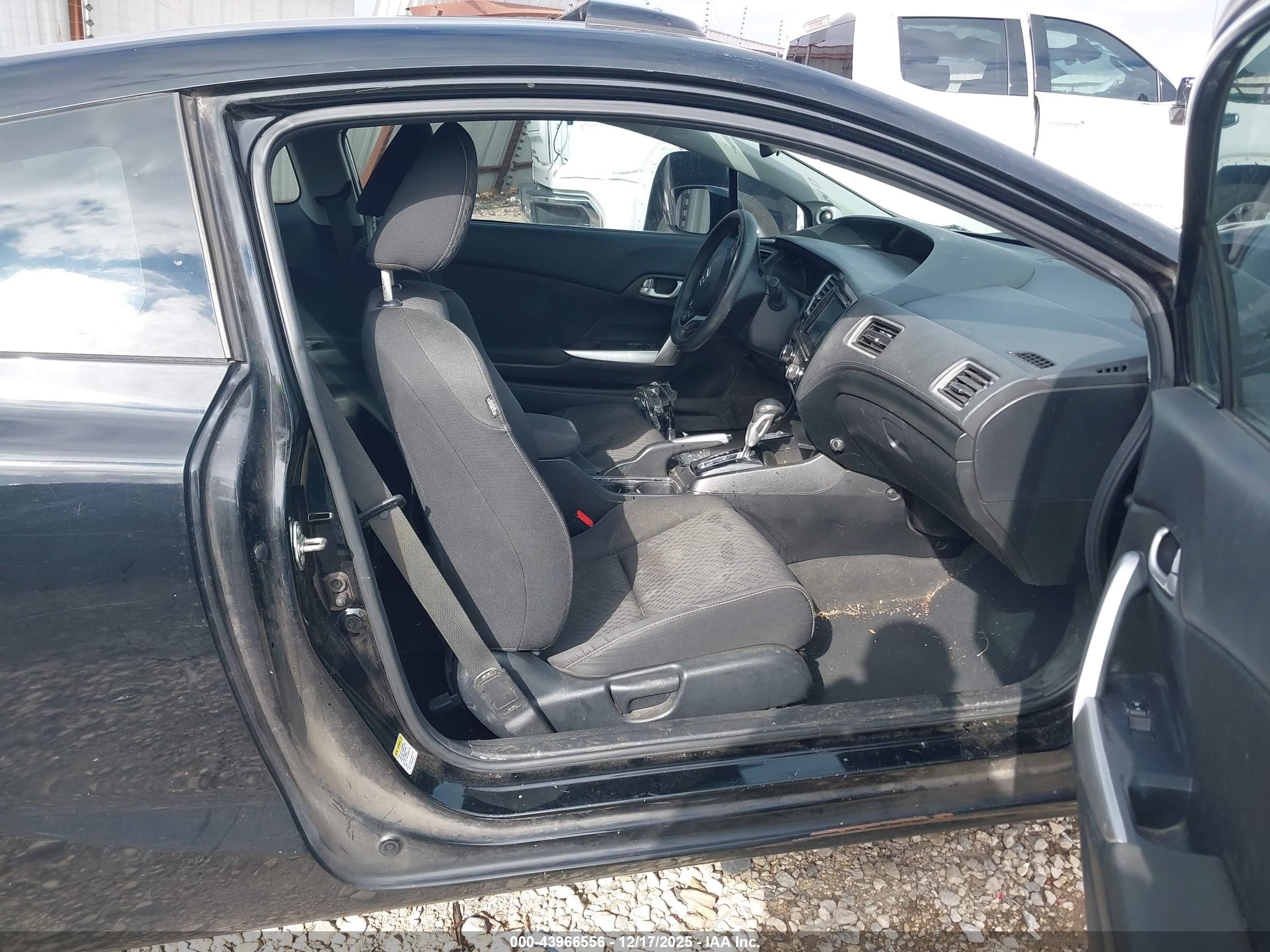 HONDA CIVIC image 5