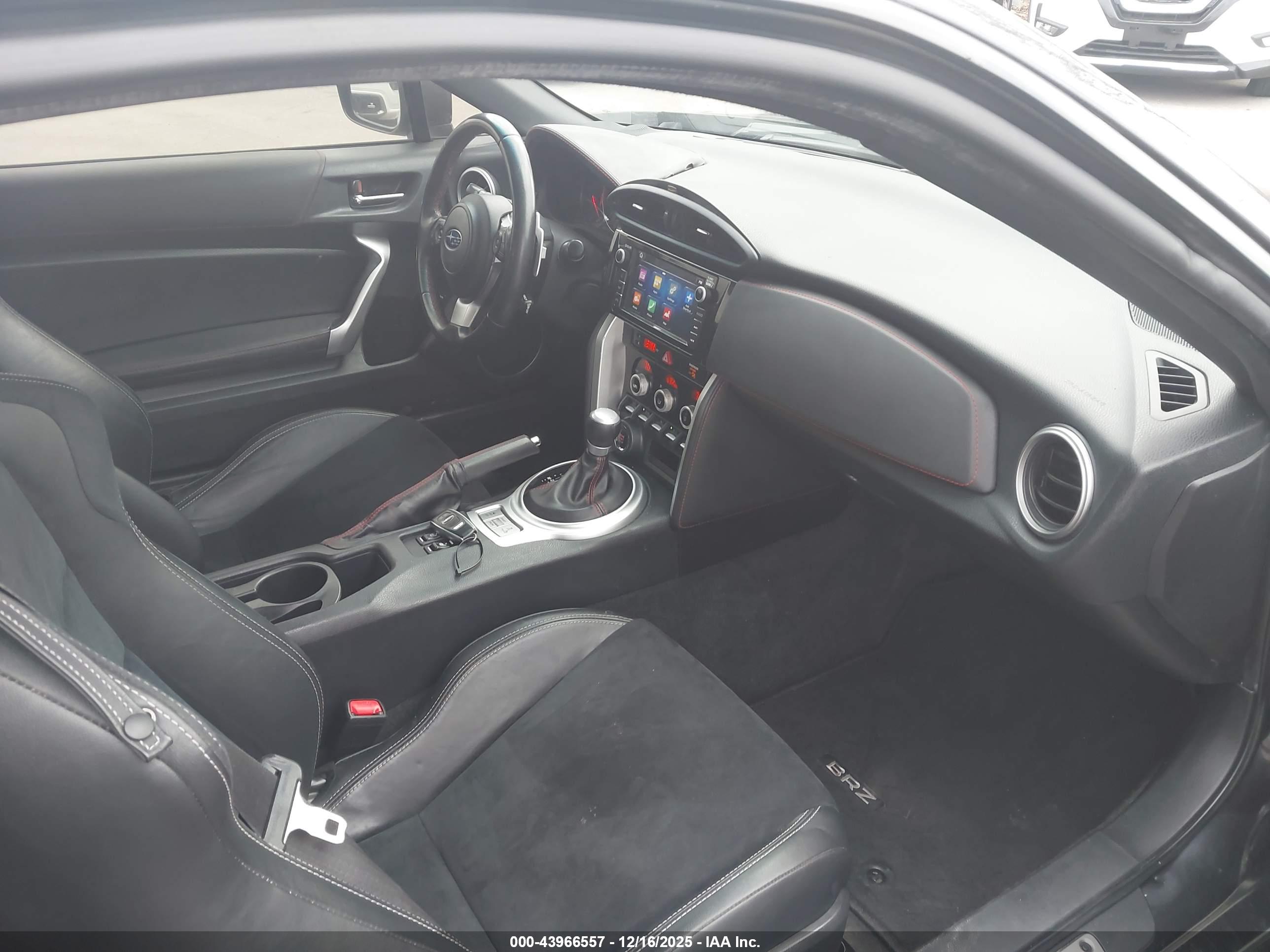 SUBARU BRZ image 5