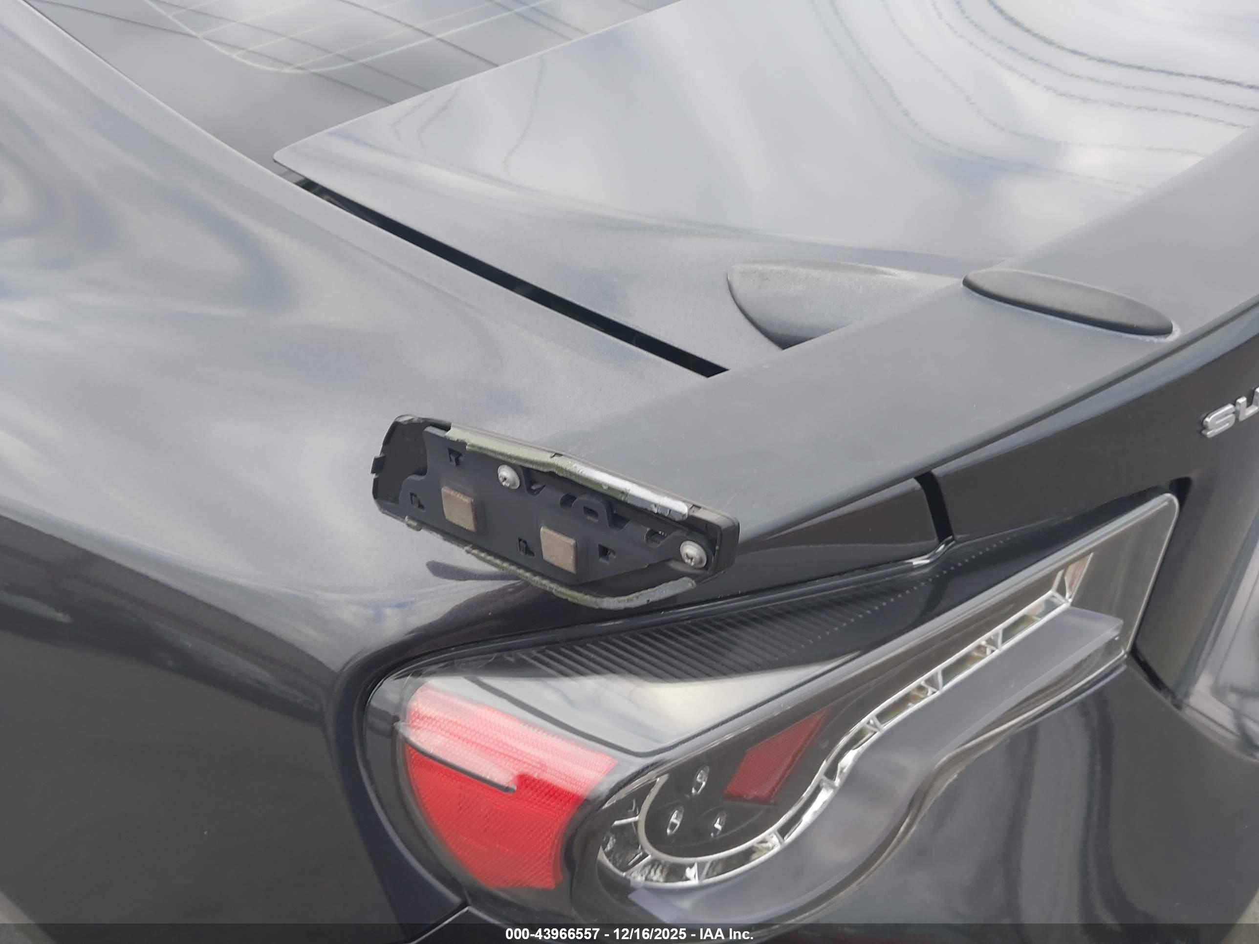 SUBARU BRZ image 6