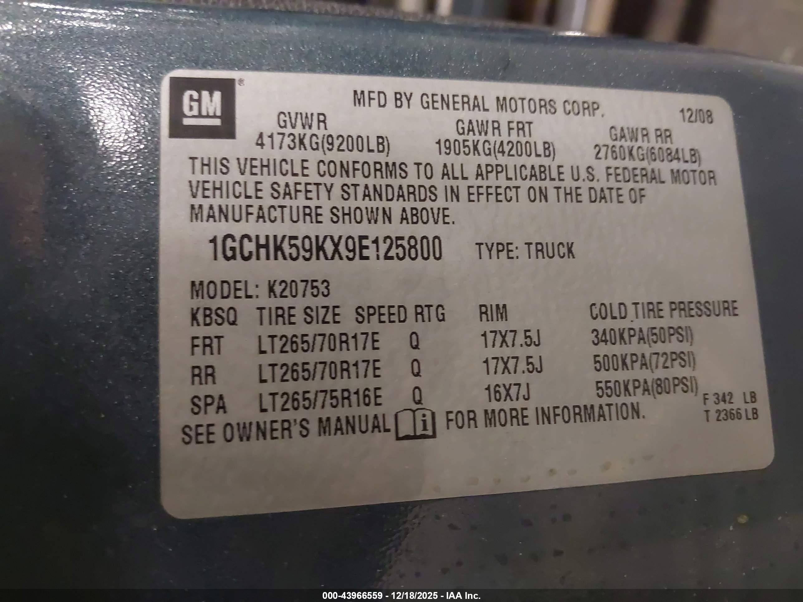 CHEVROLET SILVERADO image 9