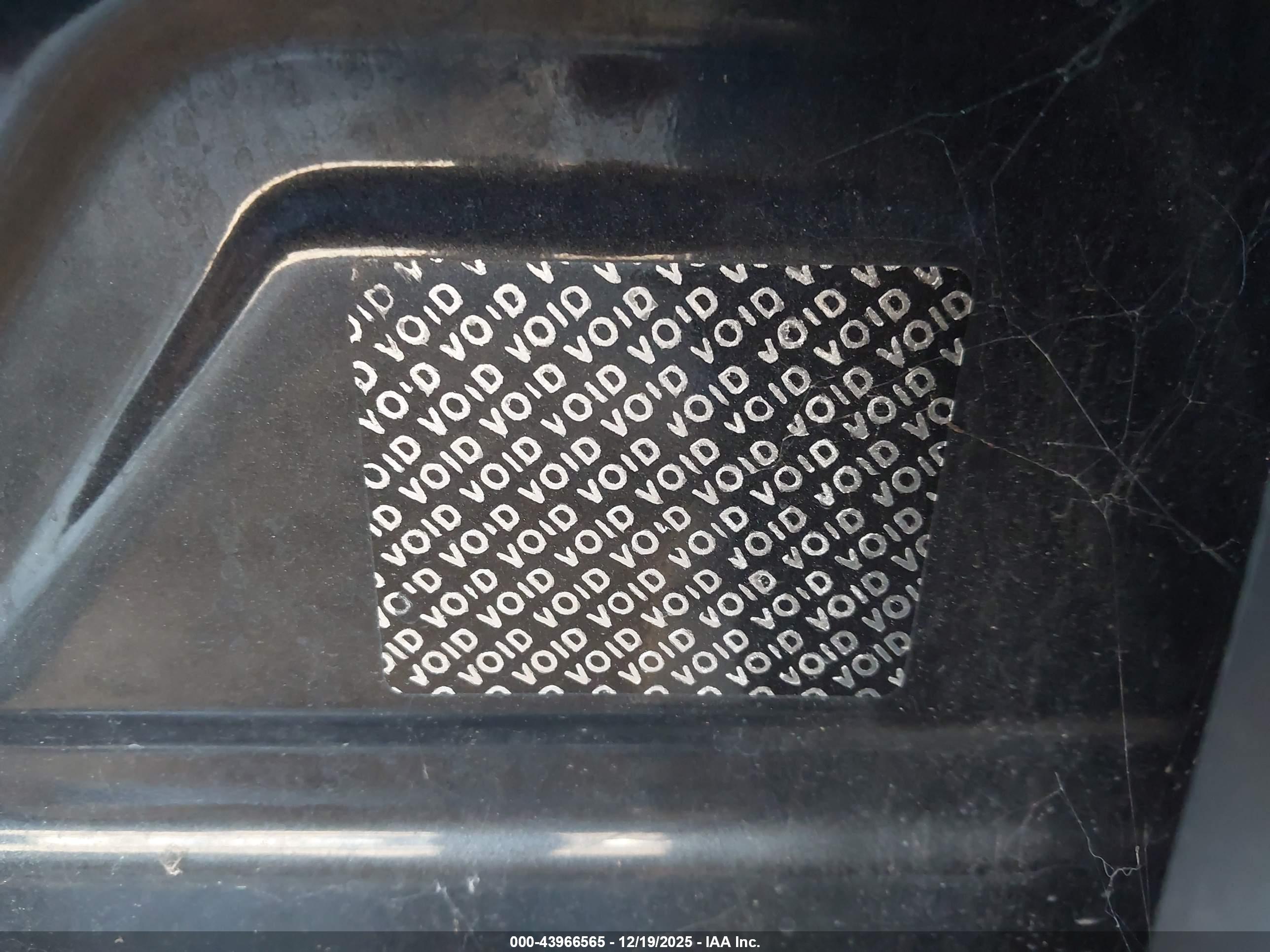 JAGUAR XJ image 9