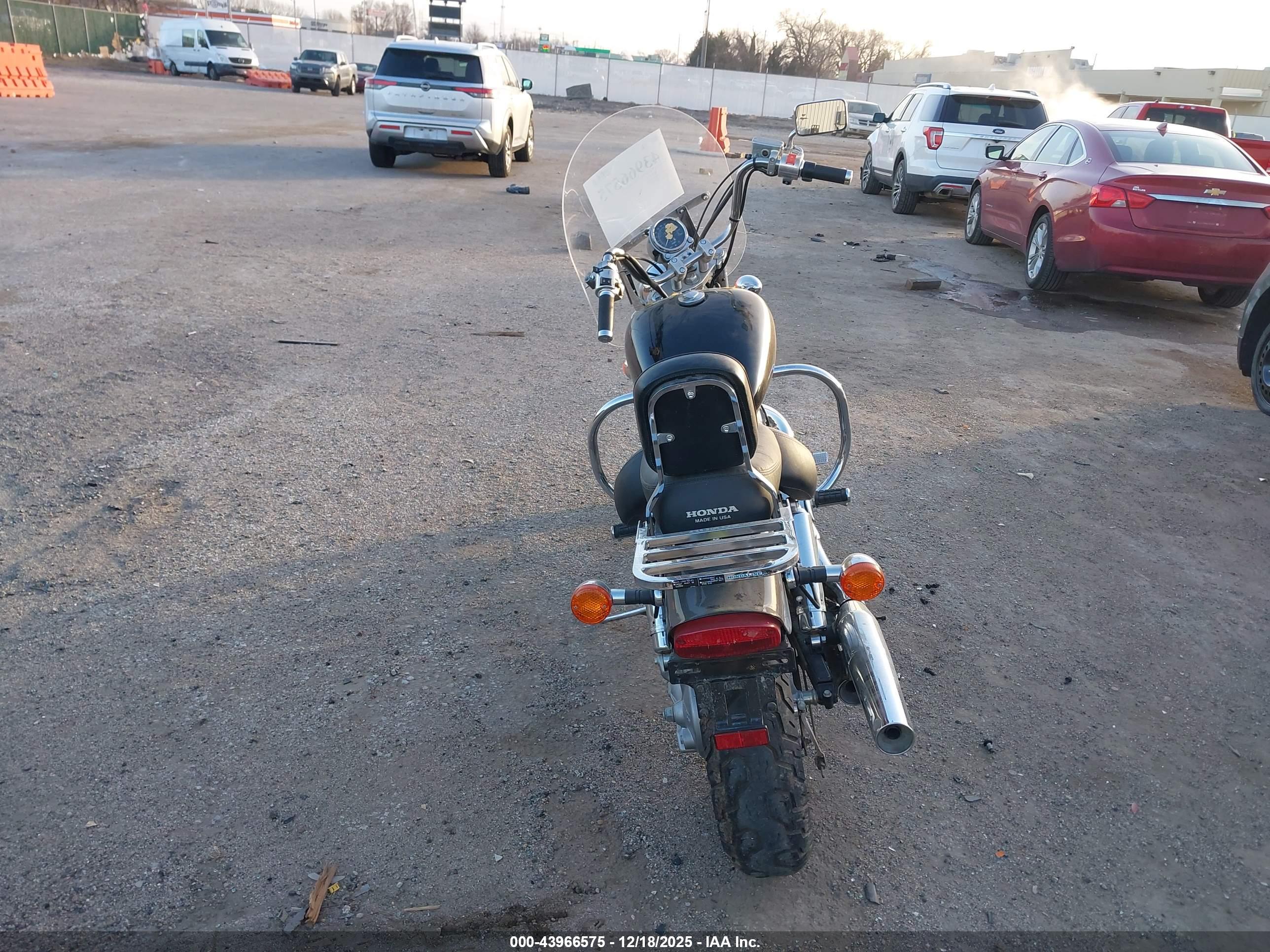 HONDA VT1100 image 6