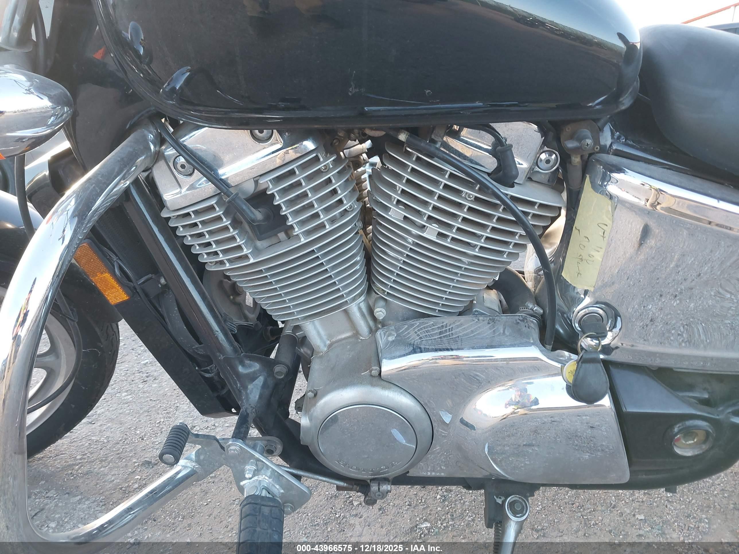 HONDA VT1100 image 9