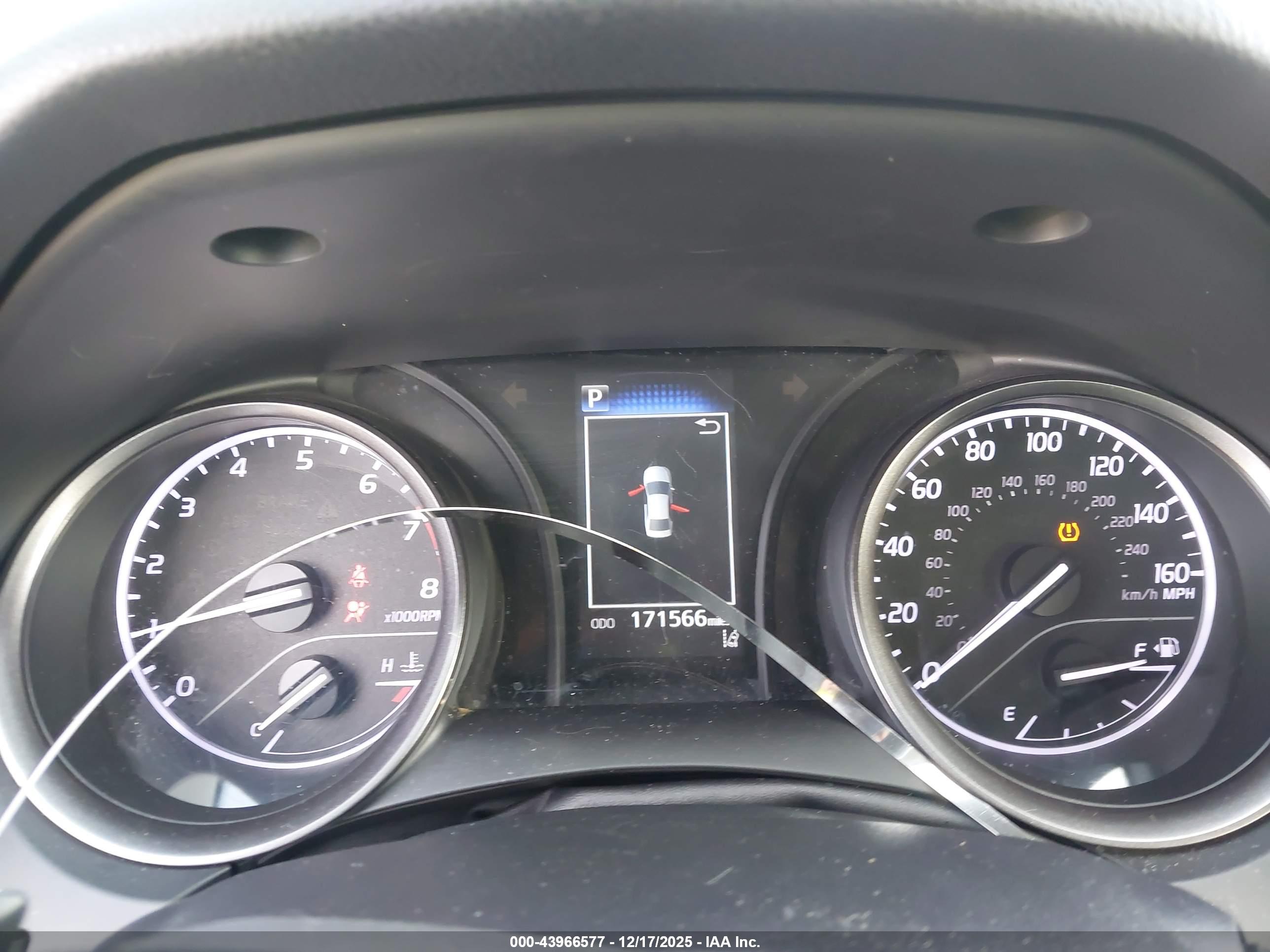 TOYOTA CAMRY image 7