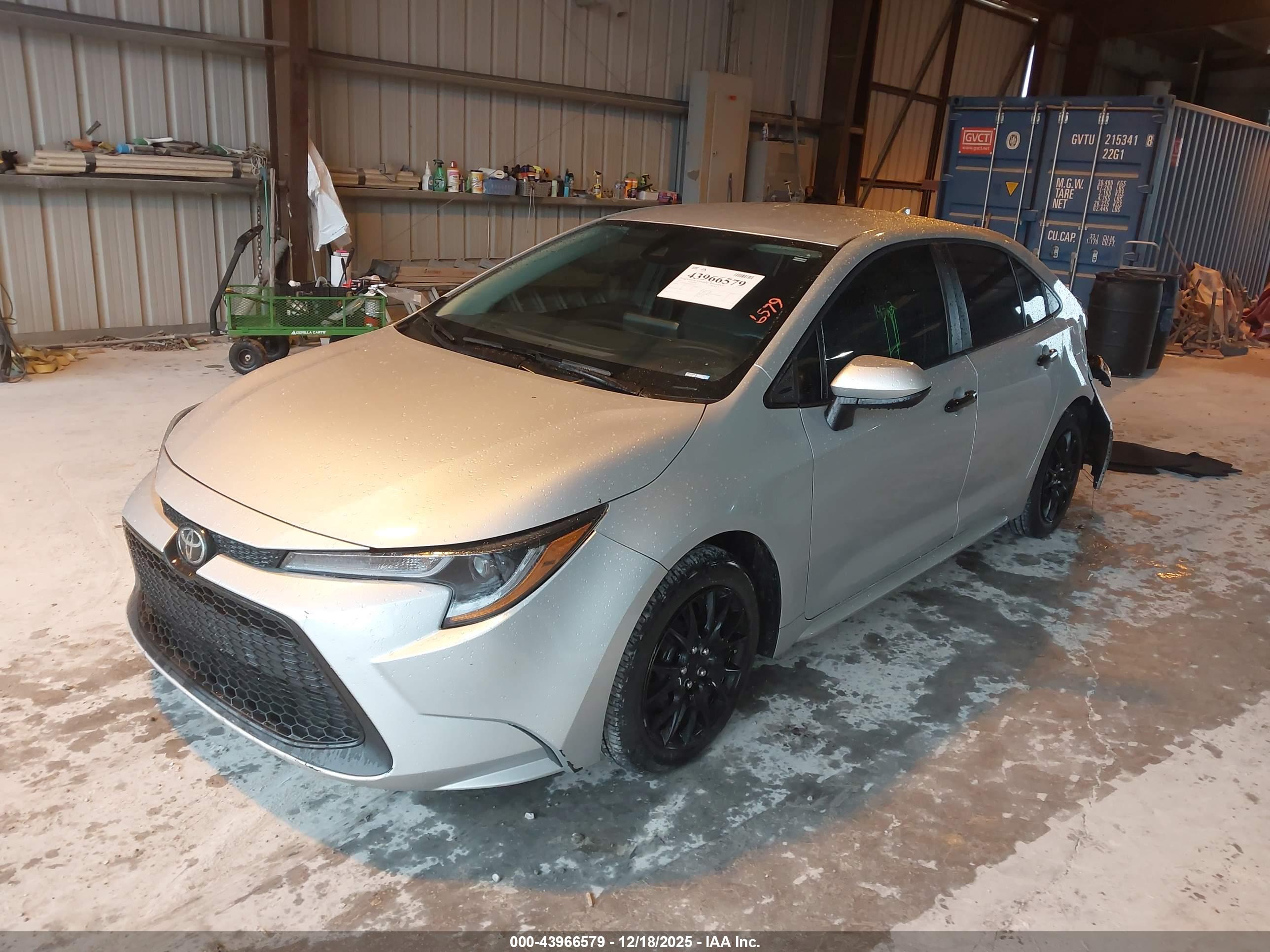 TOYOTA COROLLA image 2
