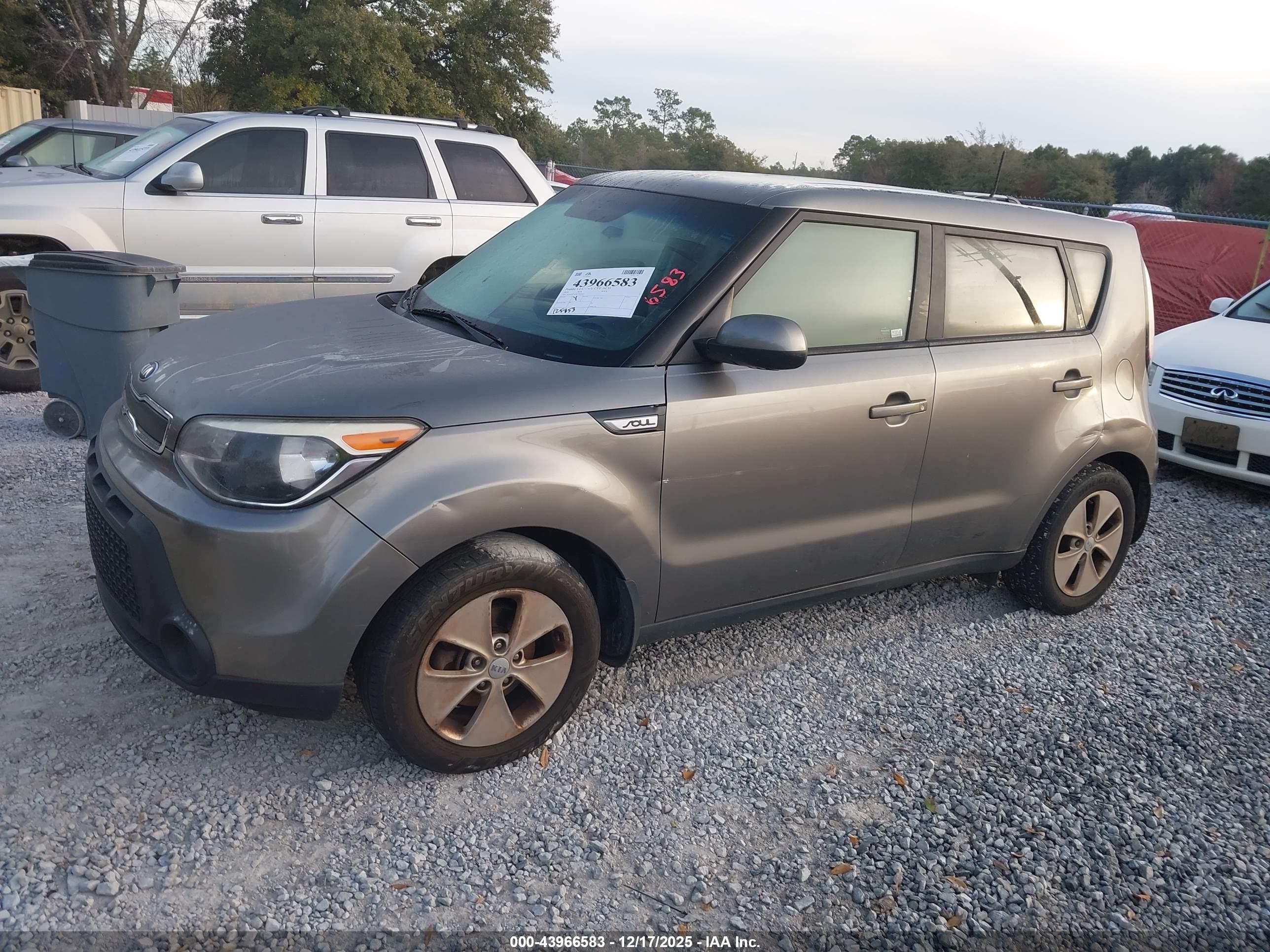 KIA SOUL image 2
