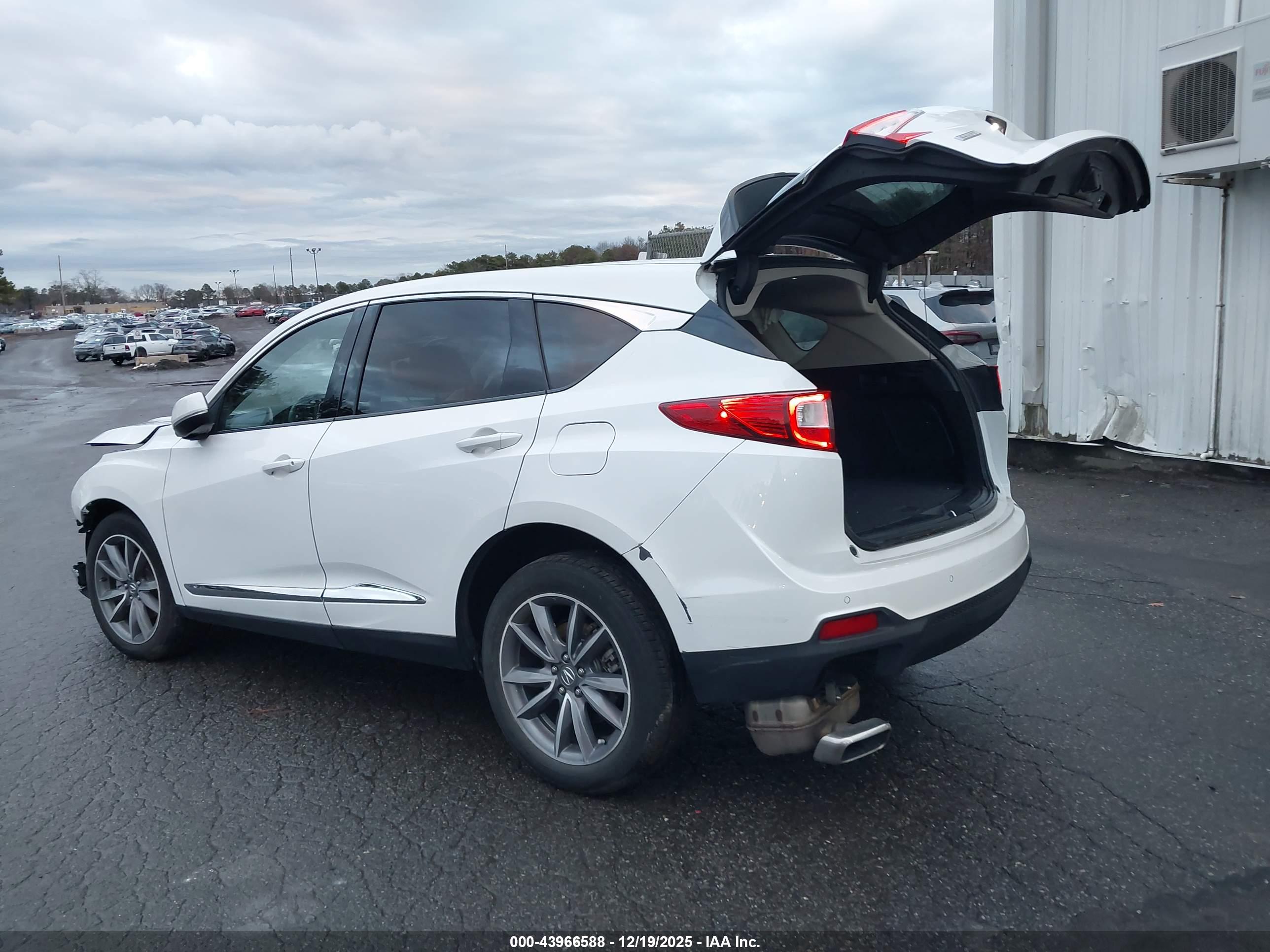 ACURA RDX image 3