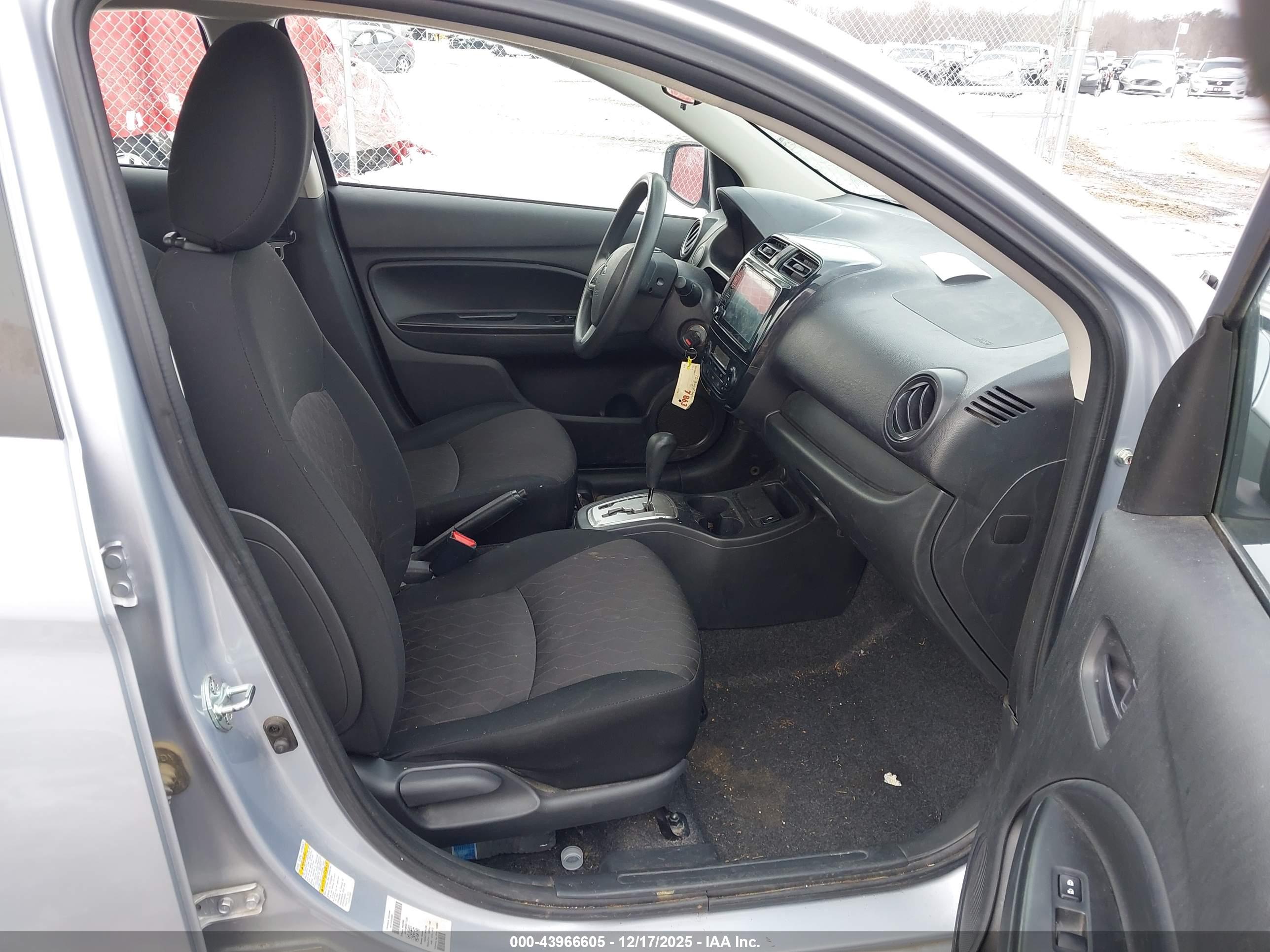 MITSUBISHI MIRAGE image 5