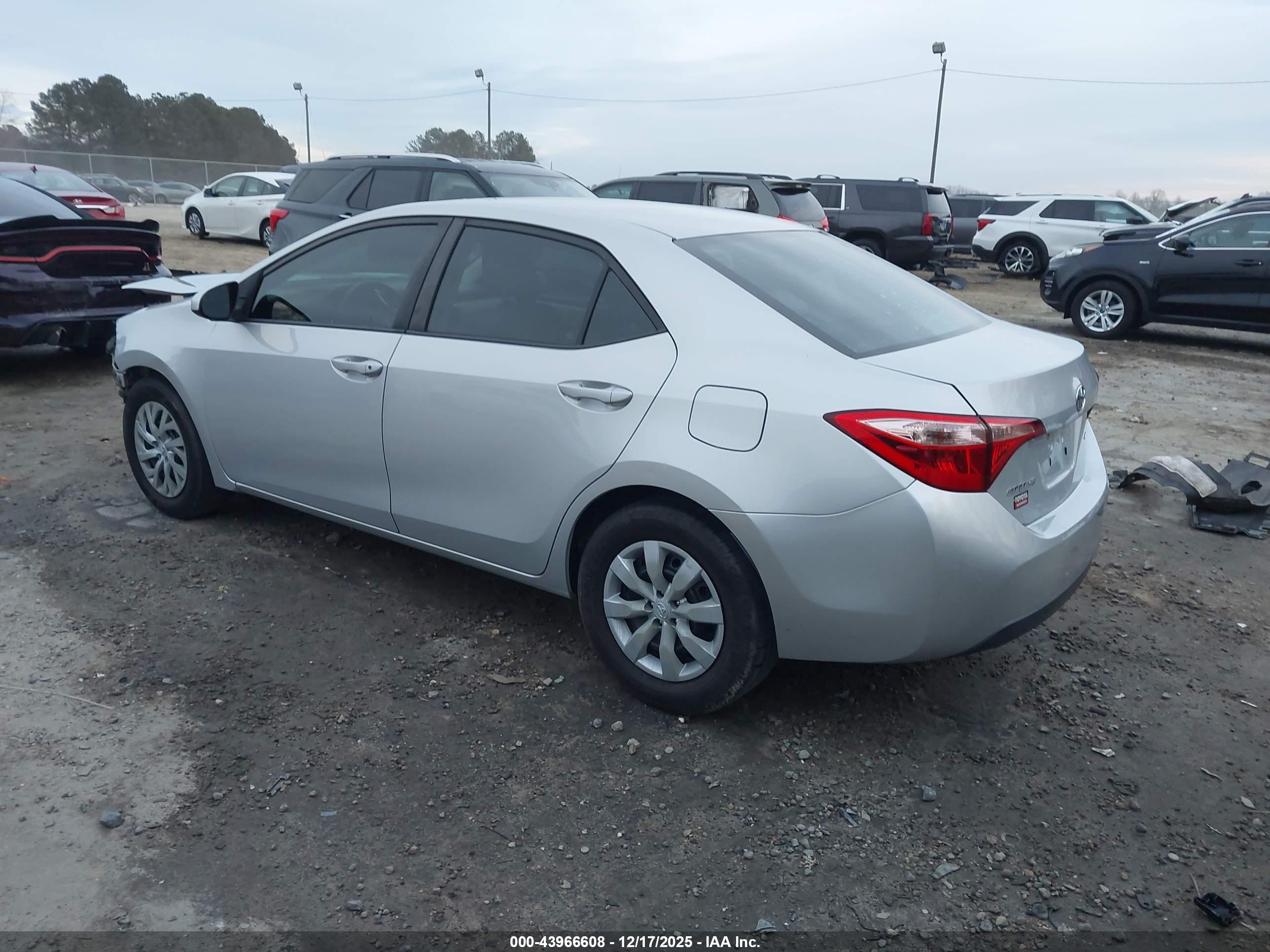 TOYOTA COROLLA image 3