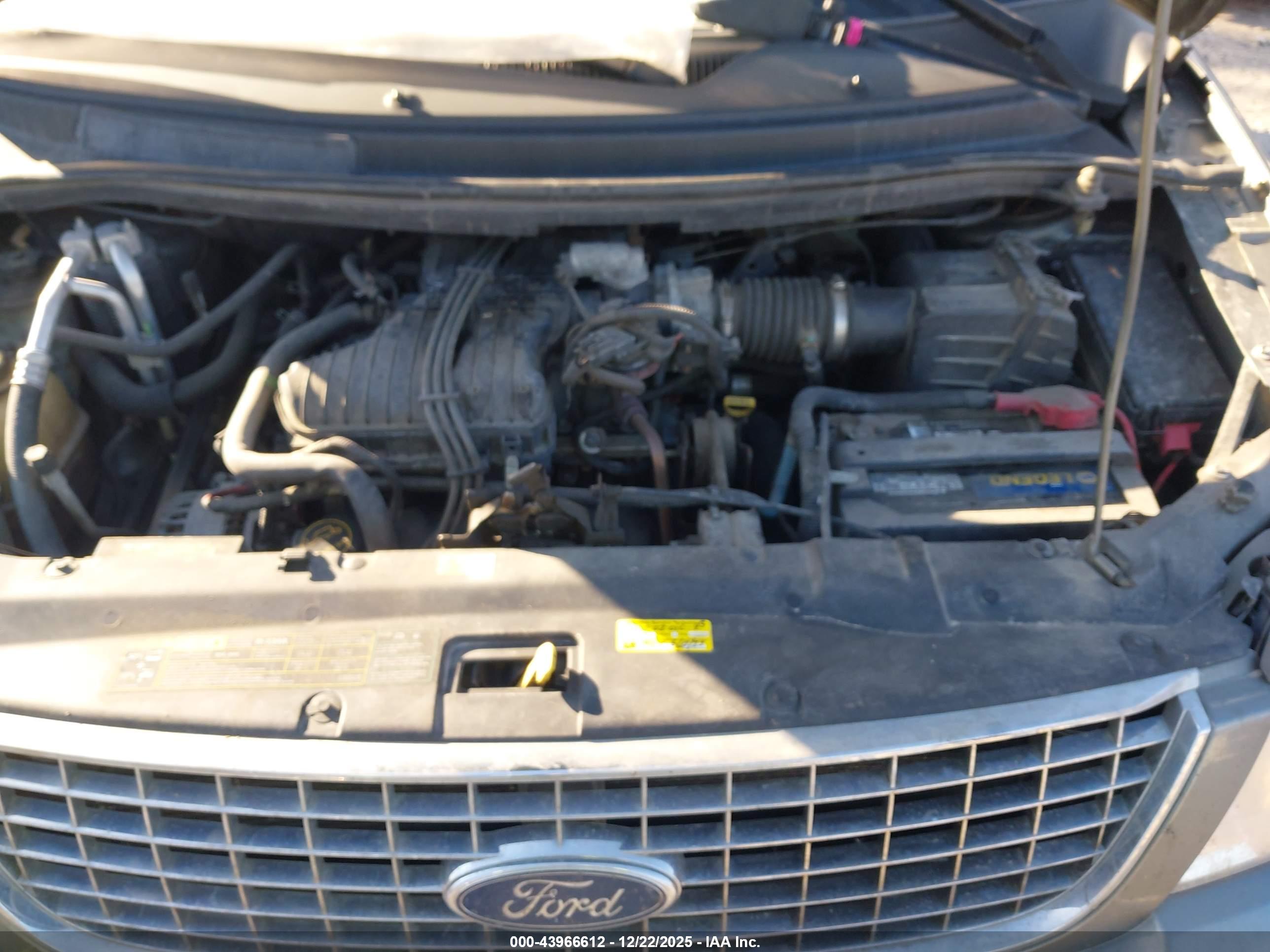 FORD FREESTAR image 10