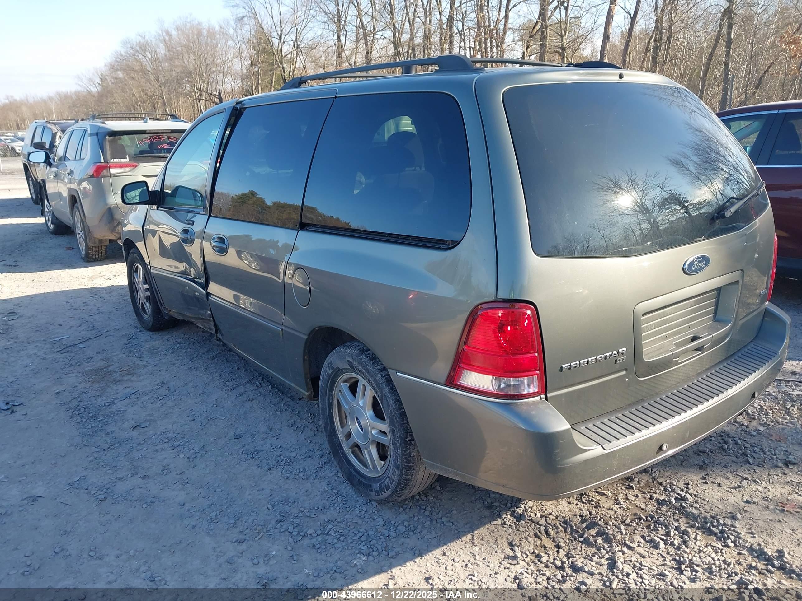 FORD FREESTAR image 3