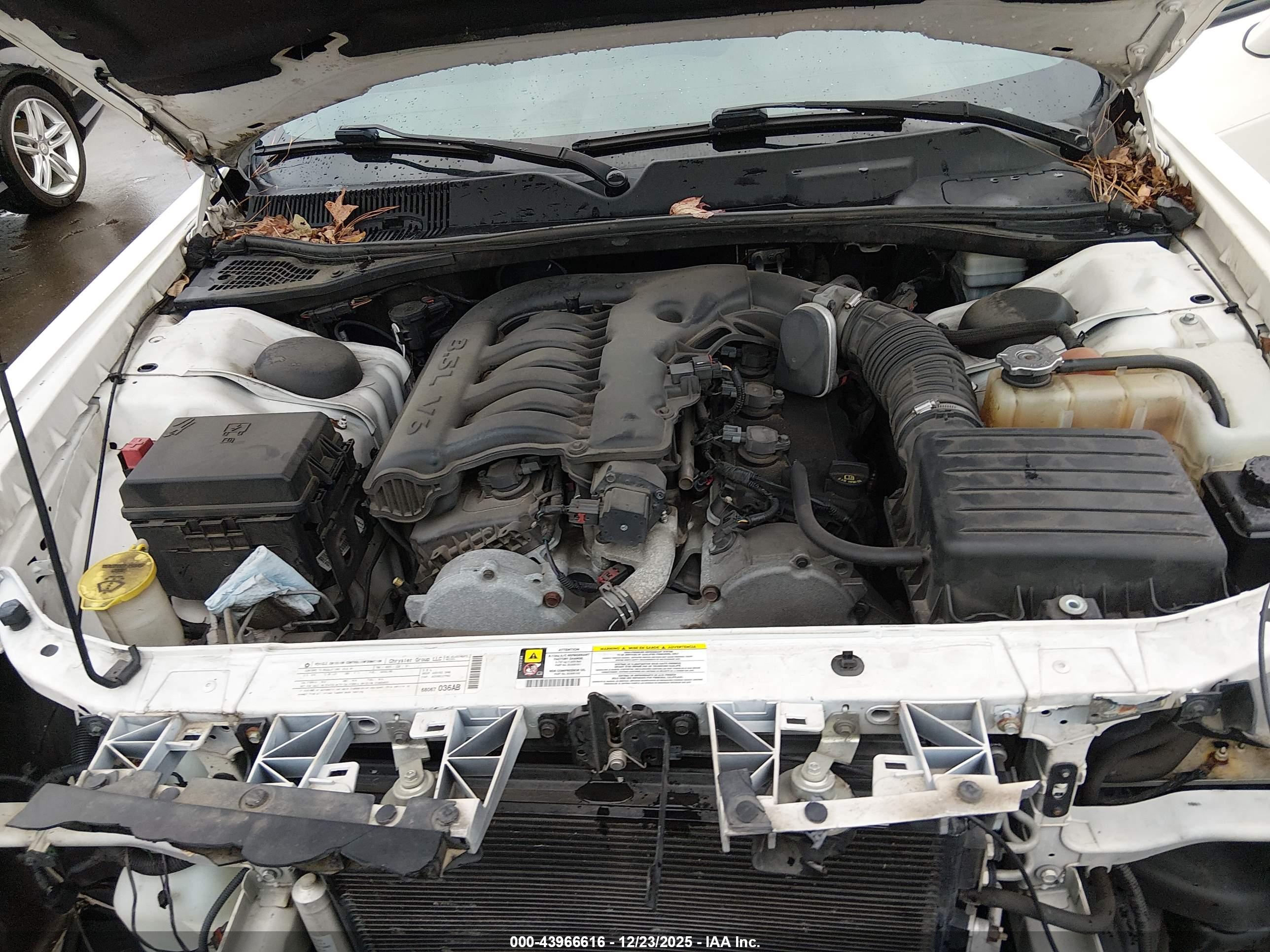 DODGE CHALLENGER image 10