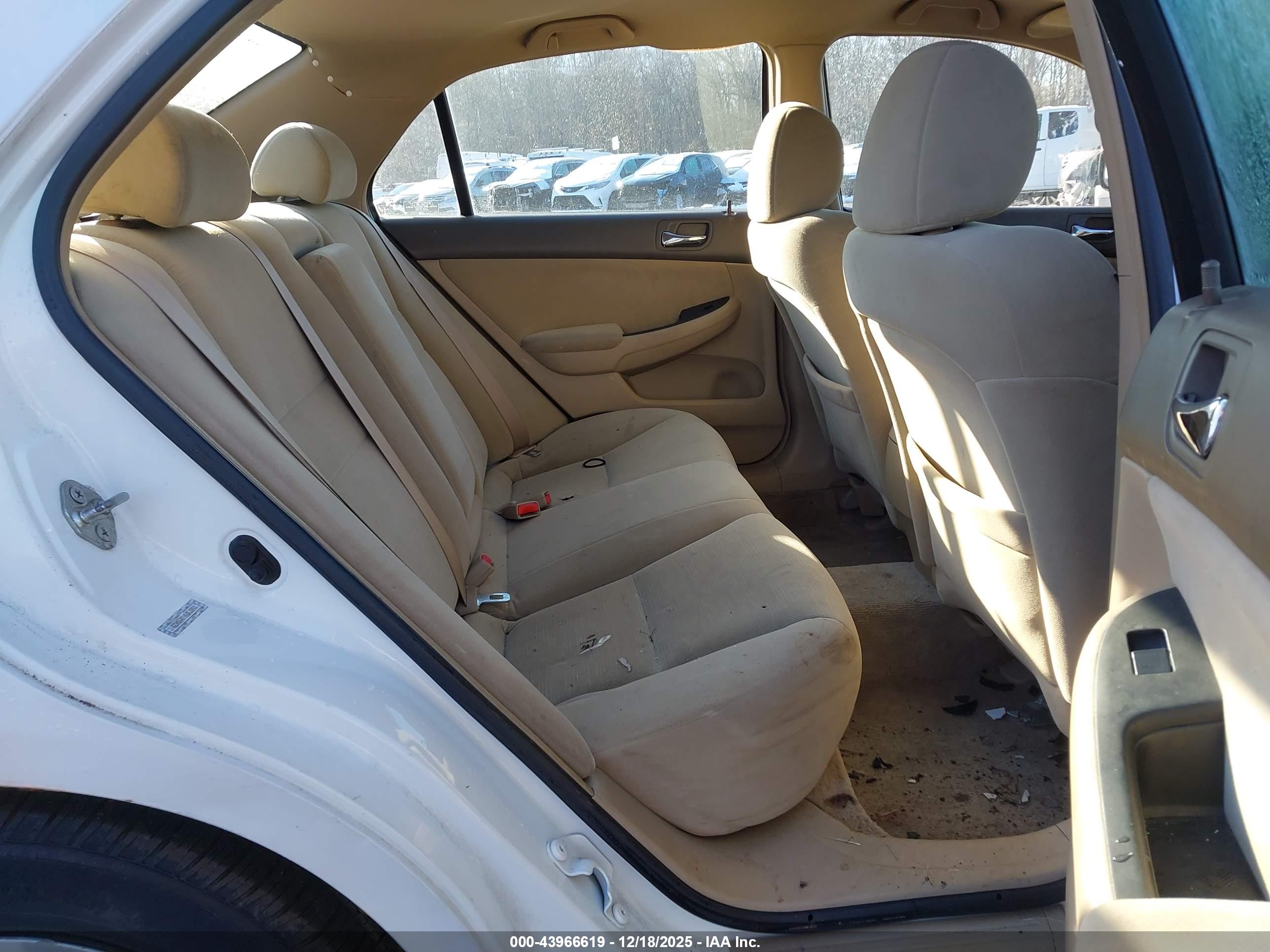 HONDA ACCORD image 8