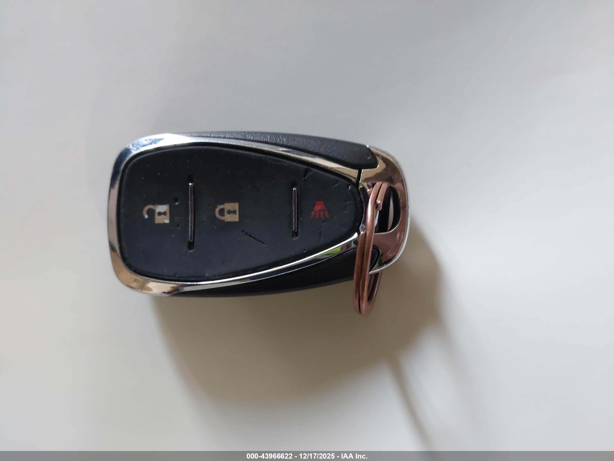 CHEVROLET TRAVERSE image 11