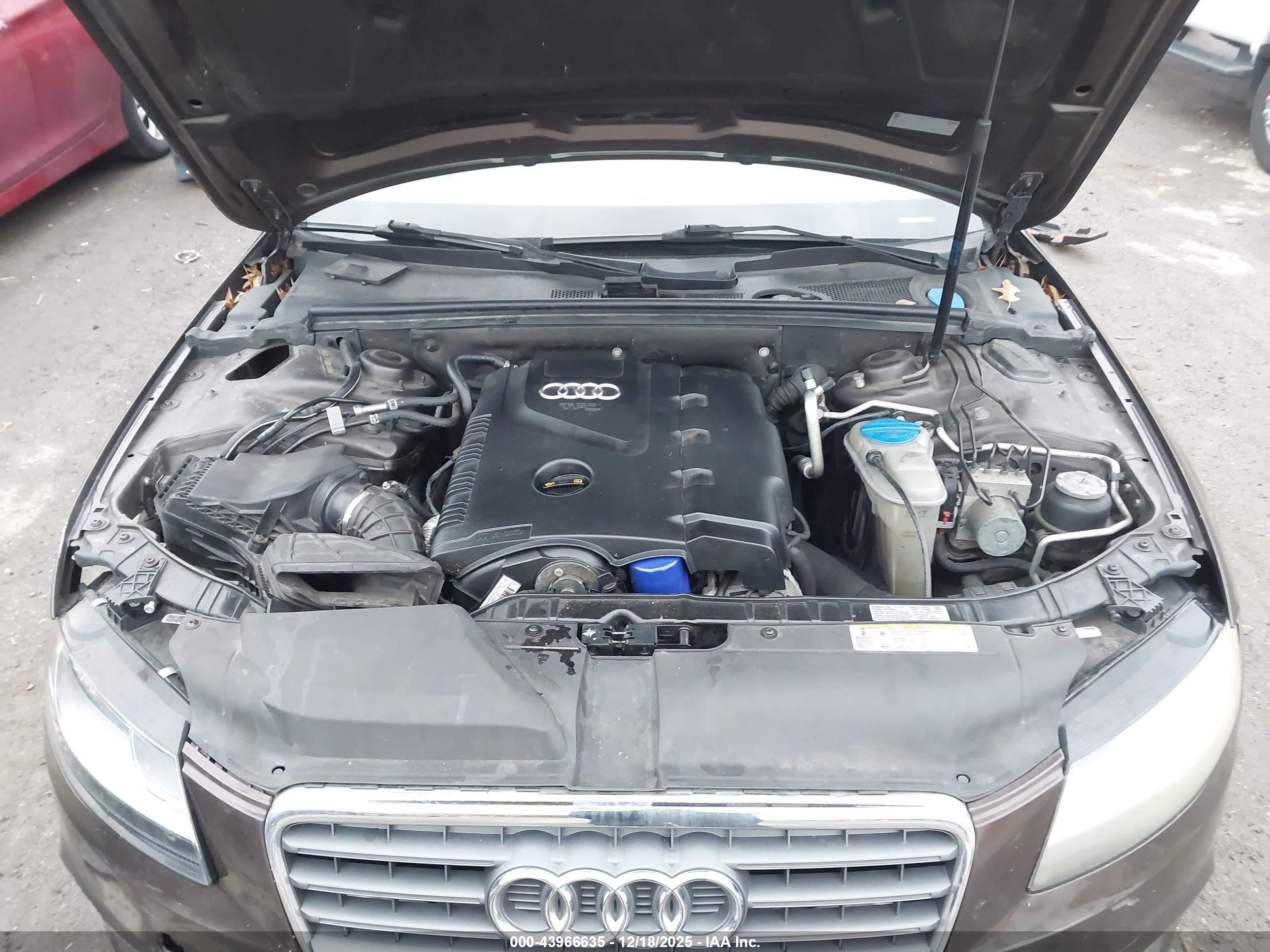 AUDI A4 image 10