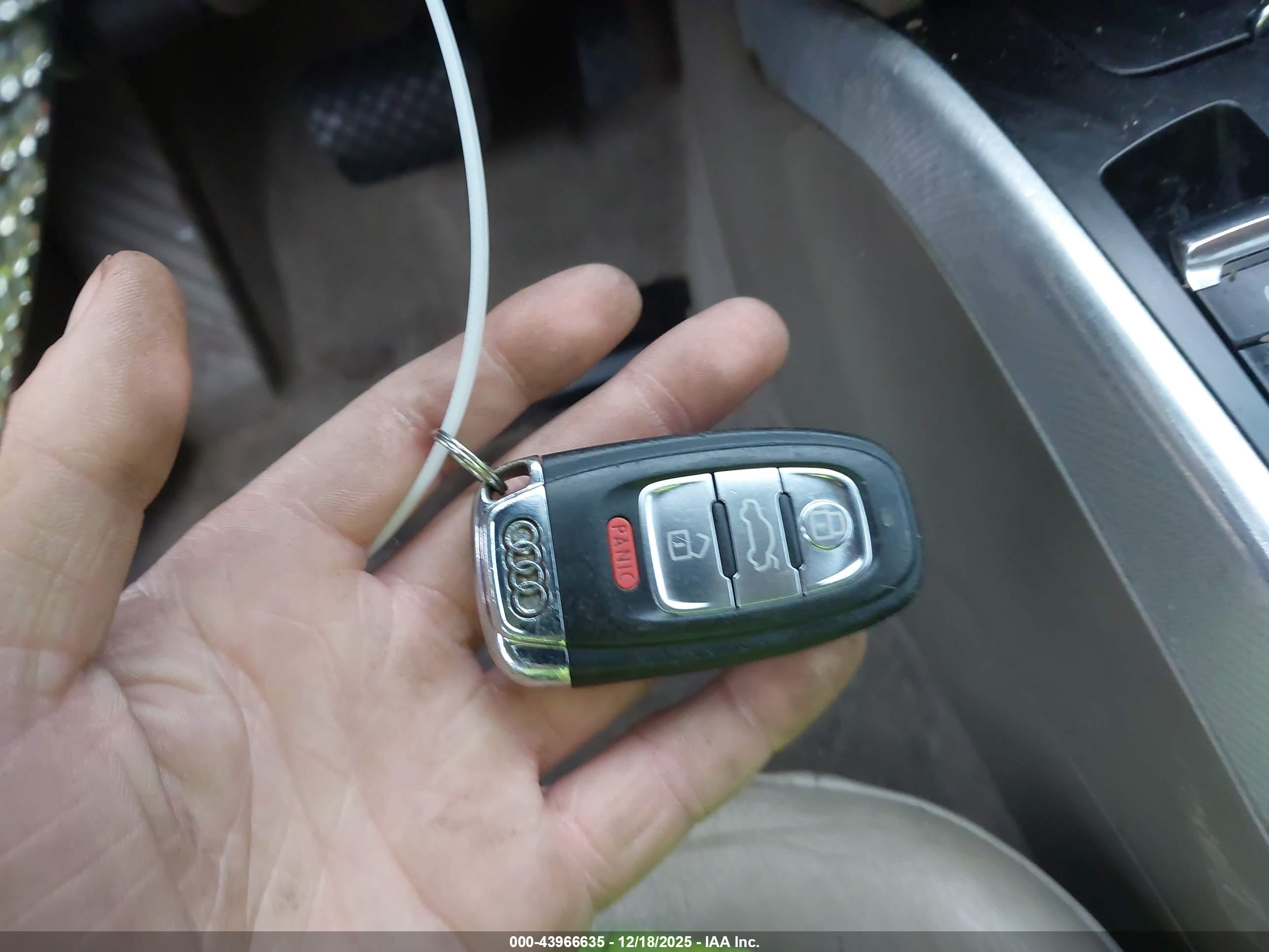 AUDI A4 image 11