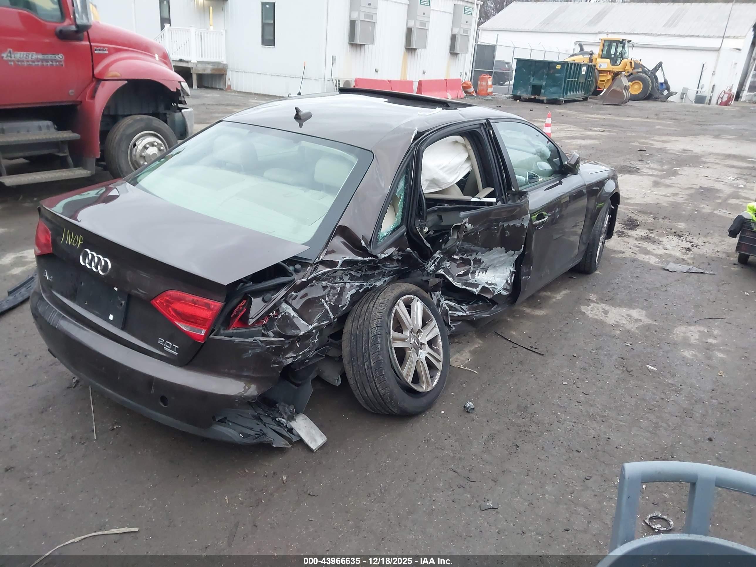 AUDI A4 image 4