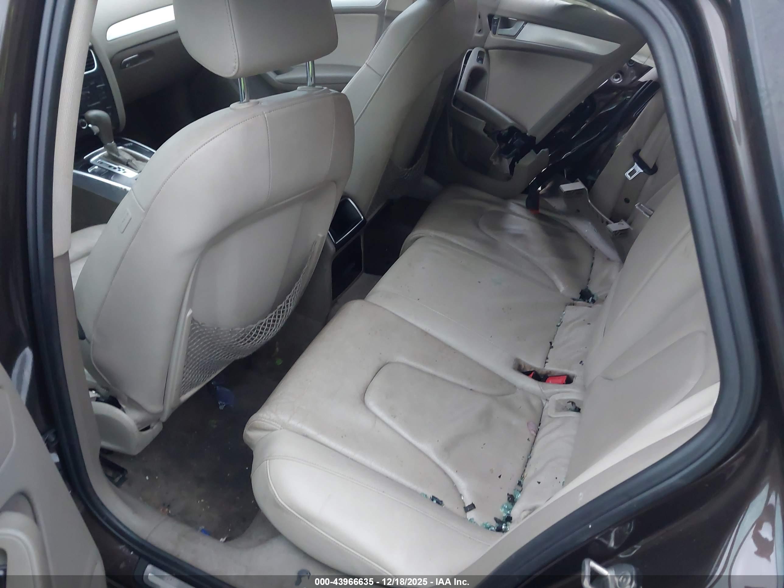 AUDI A4 image 8