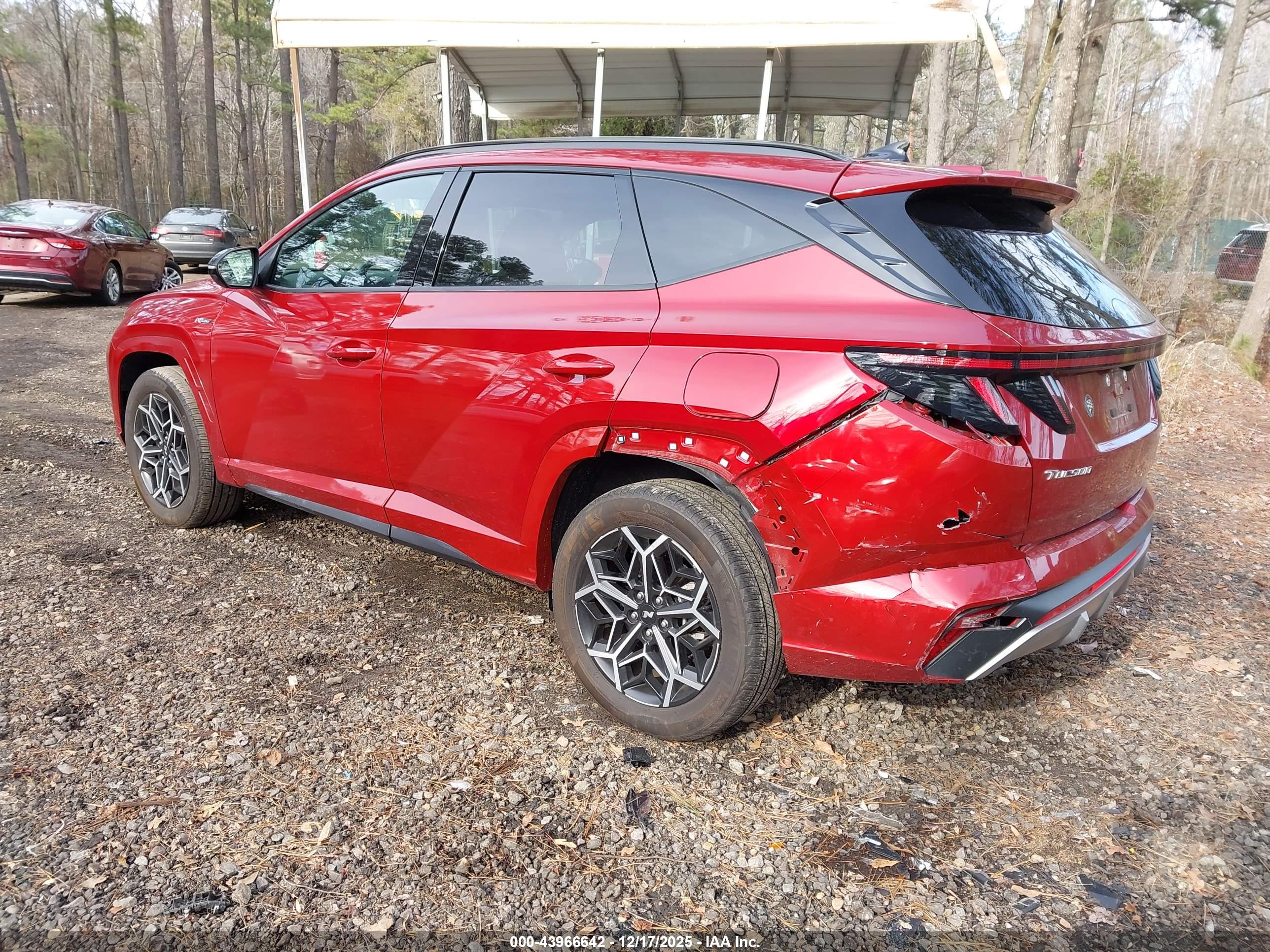 HYUNDAI TUCSON image 3