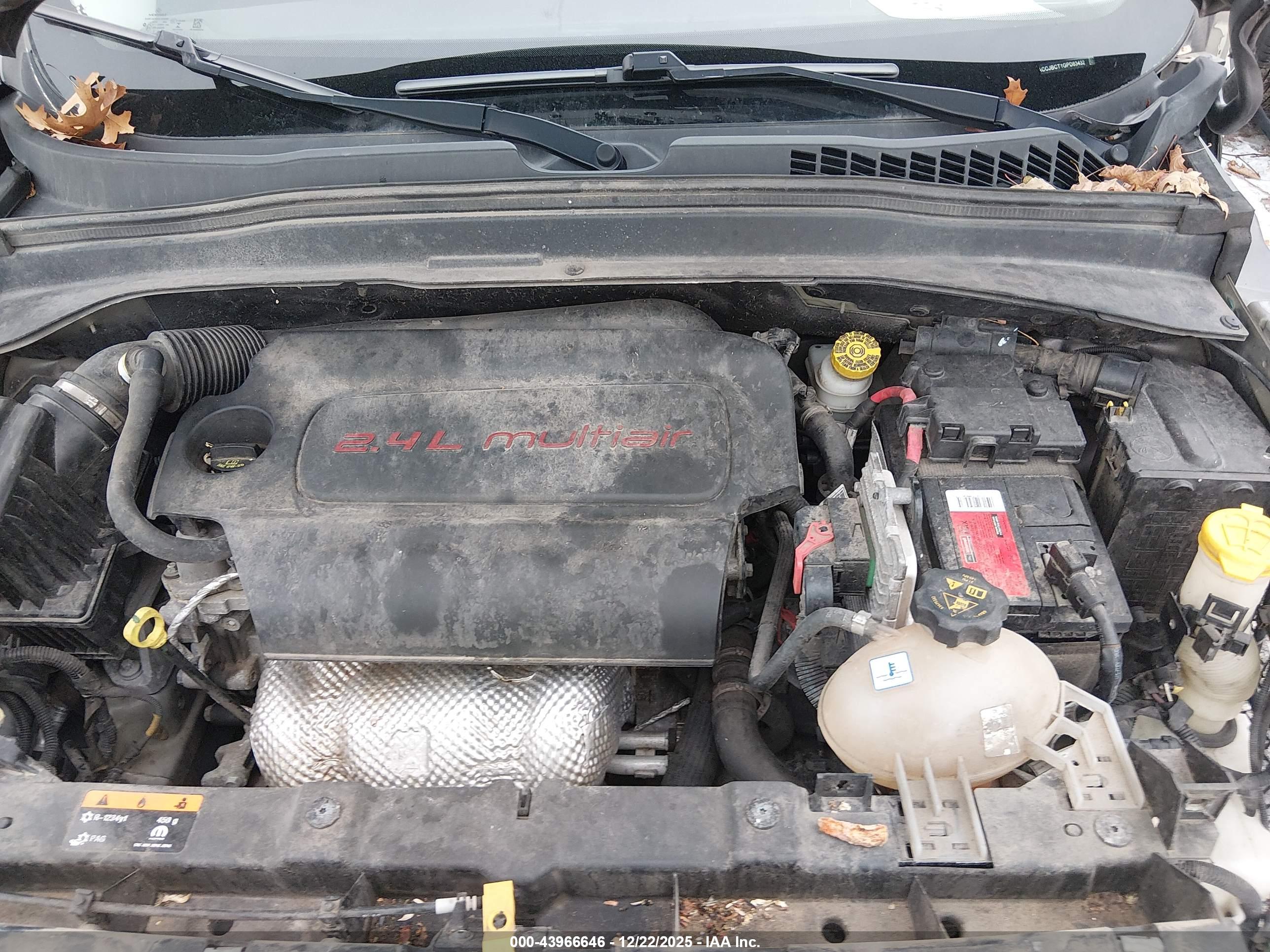 JEEP RENEGADE image 10