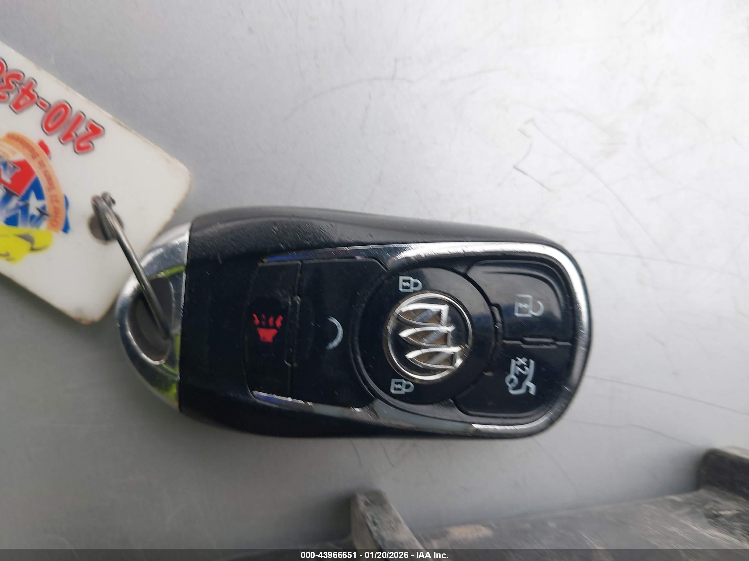 BUICK LACROSSE image 11
