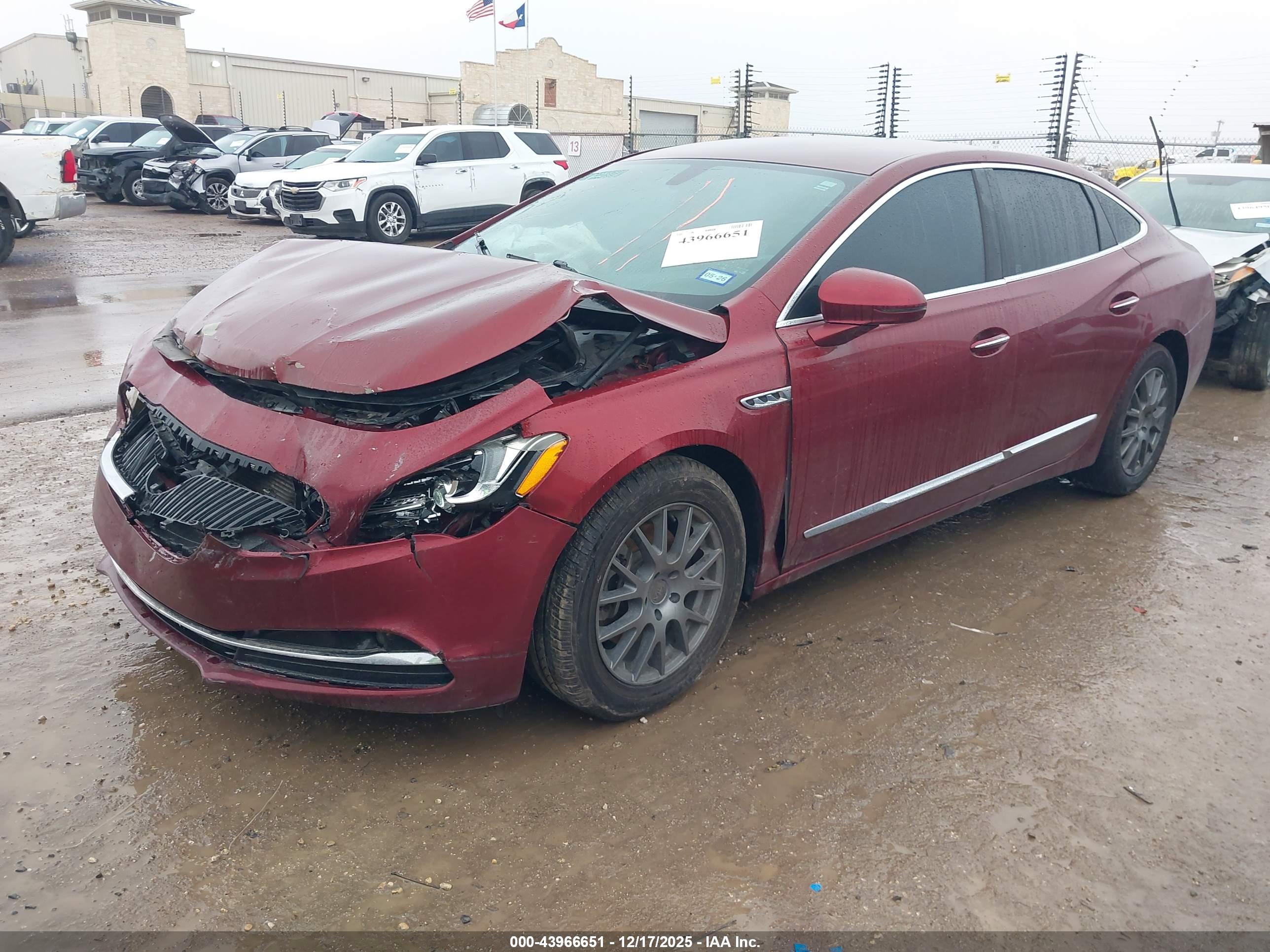 BUICK LACROSSE image 2