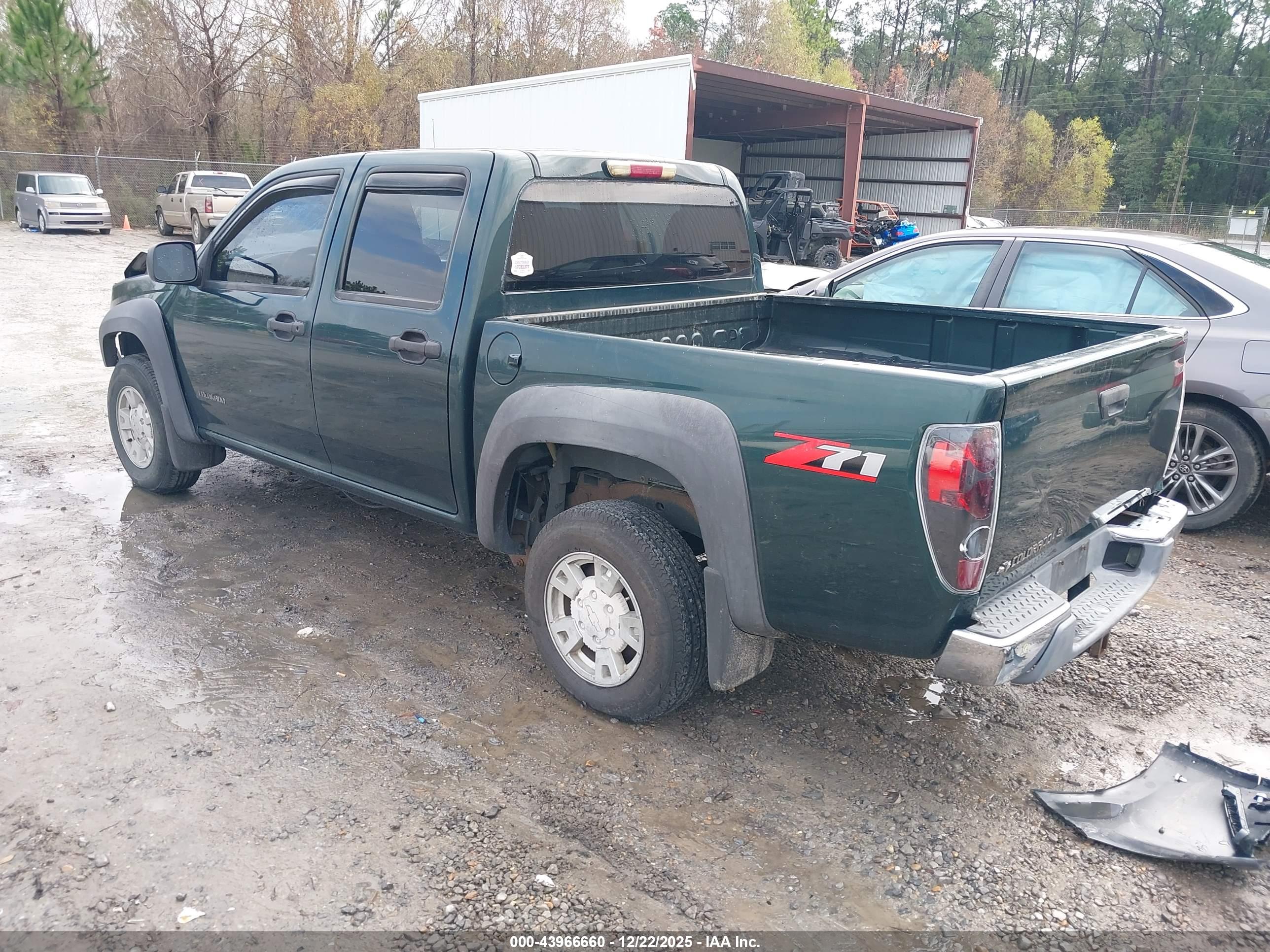 CHEVROLET COLORADO image 3
