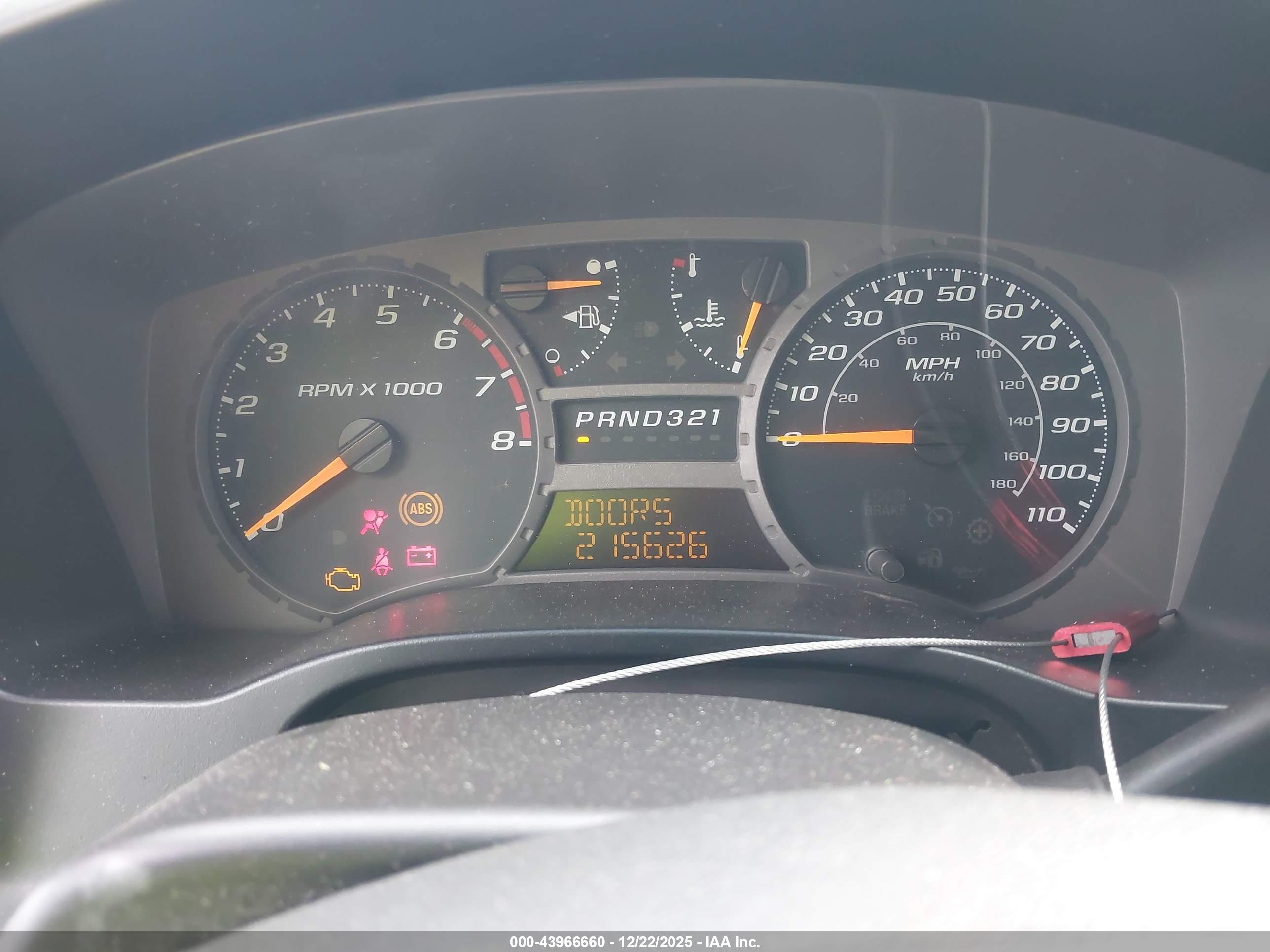 CHEVROLET COLORADO image 7