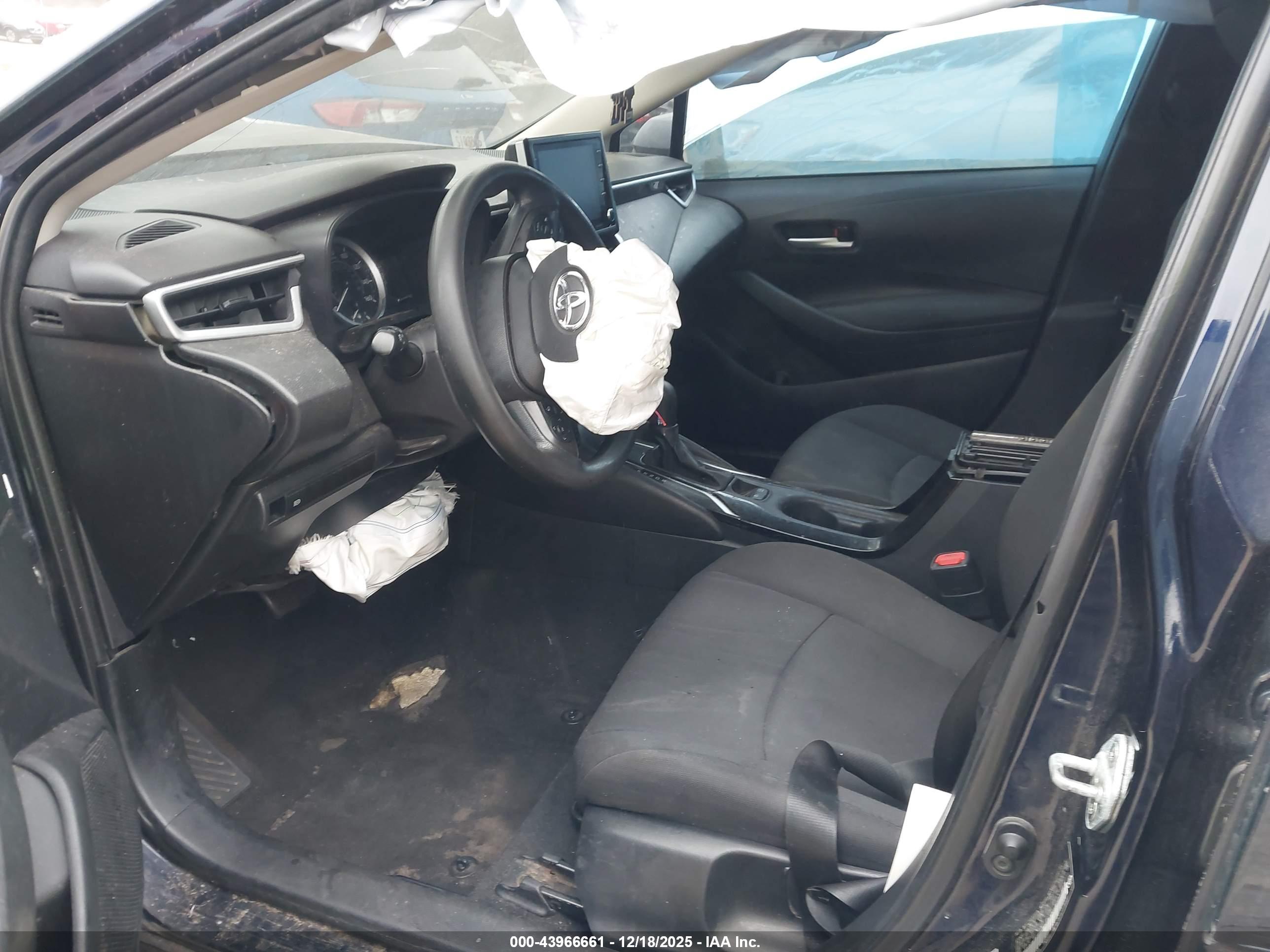 TOYOTA COROLLA image 5