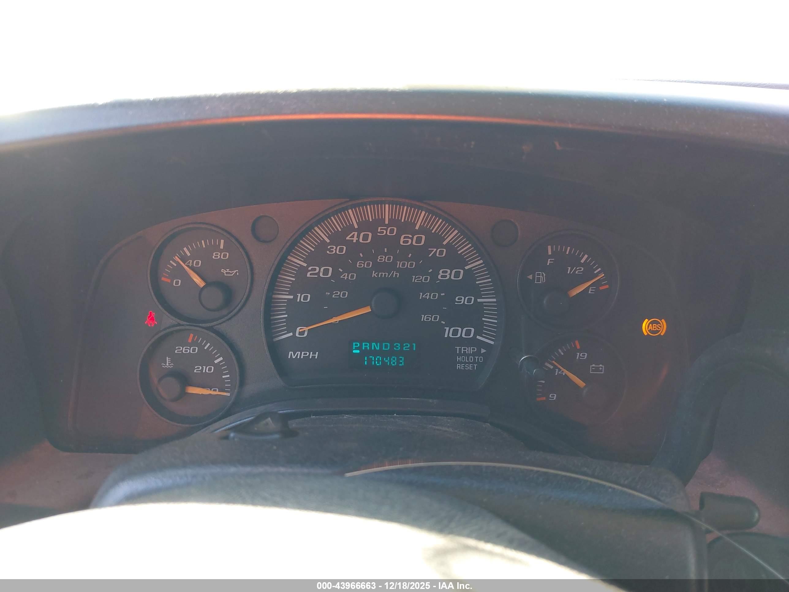 CHEVROLET EXPRESS image 7