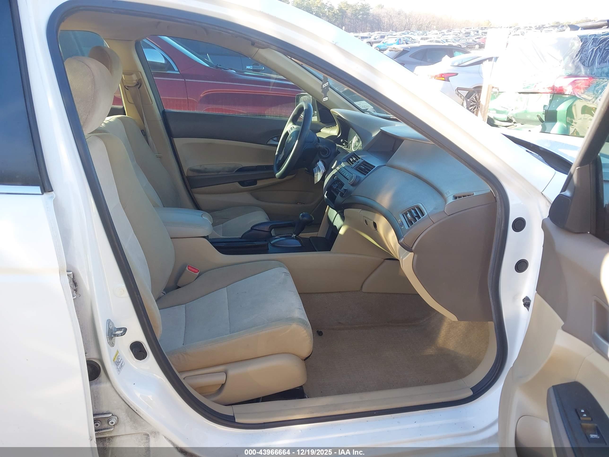 HONDA ACCORD image 5