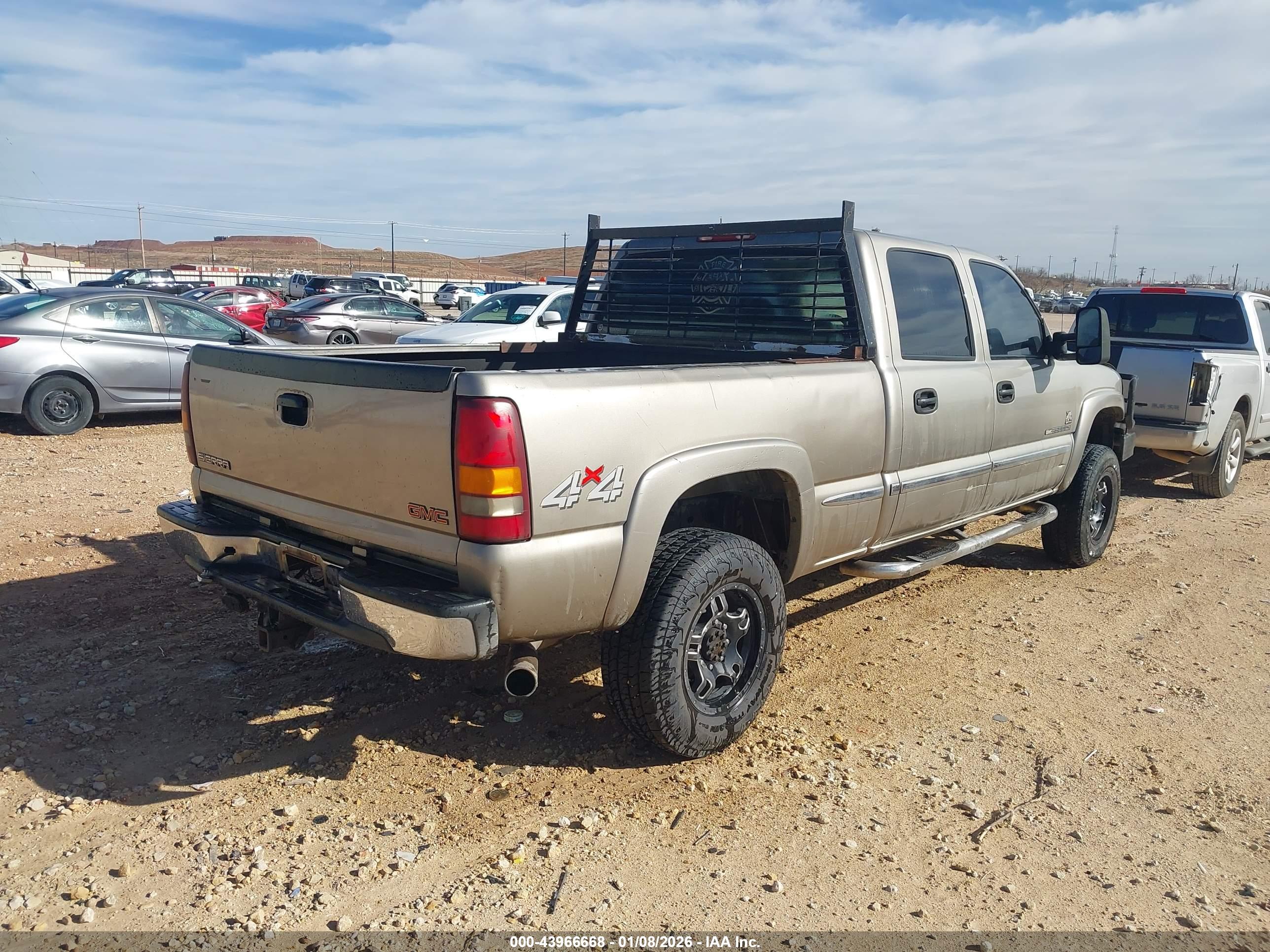 GMC SIERRA image 4