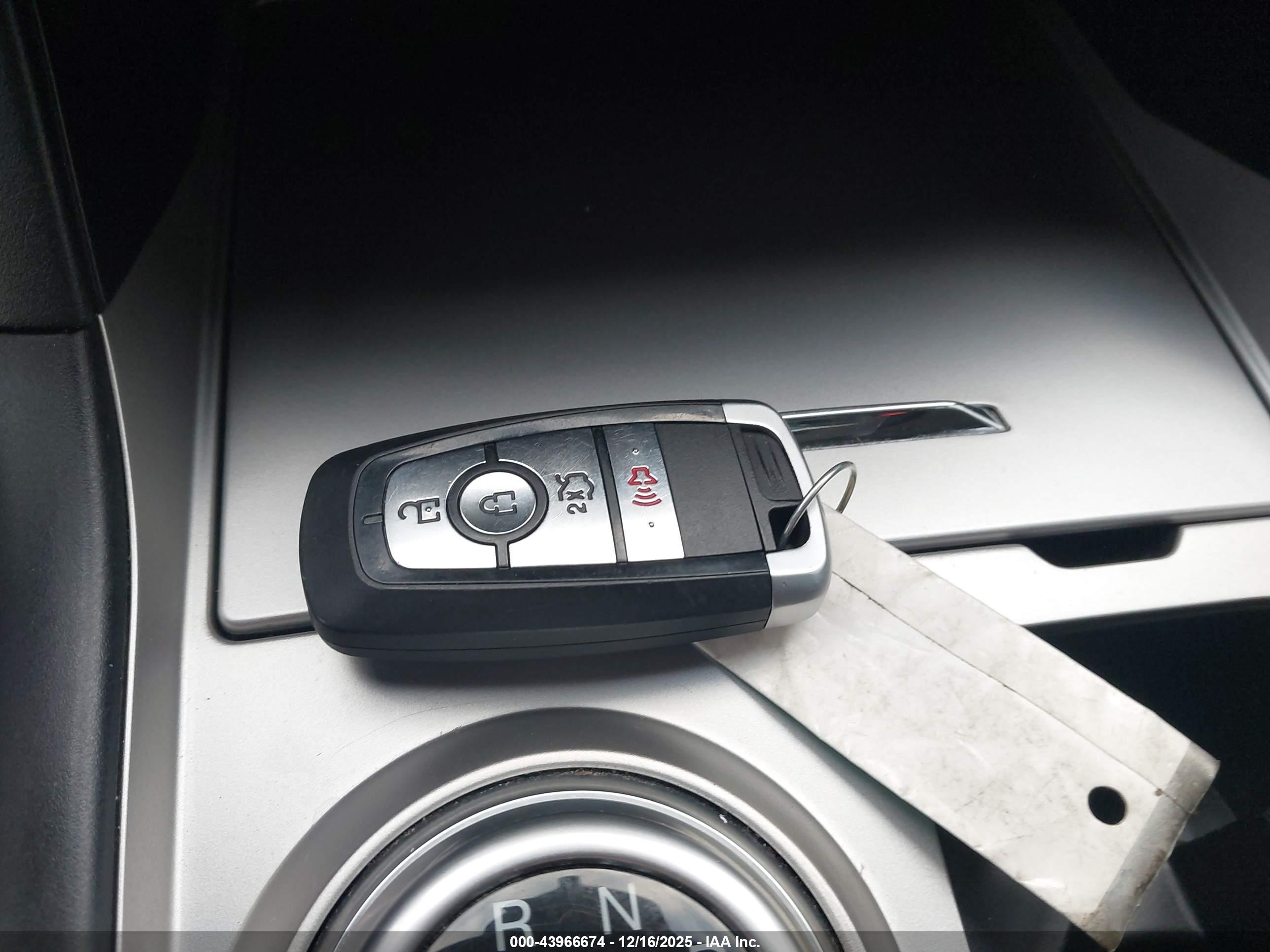 FORD EXPLORER image 11