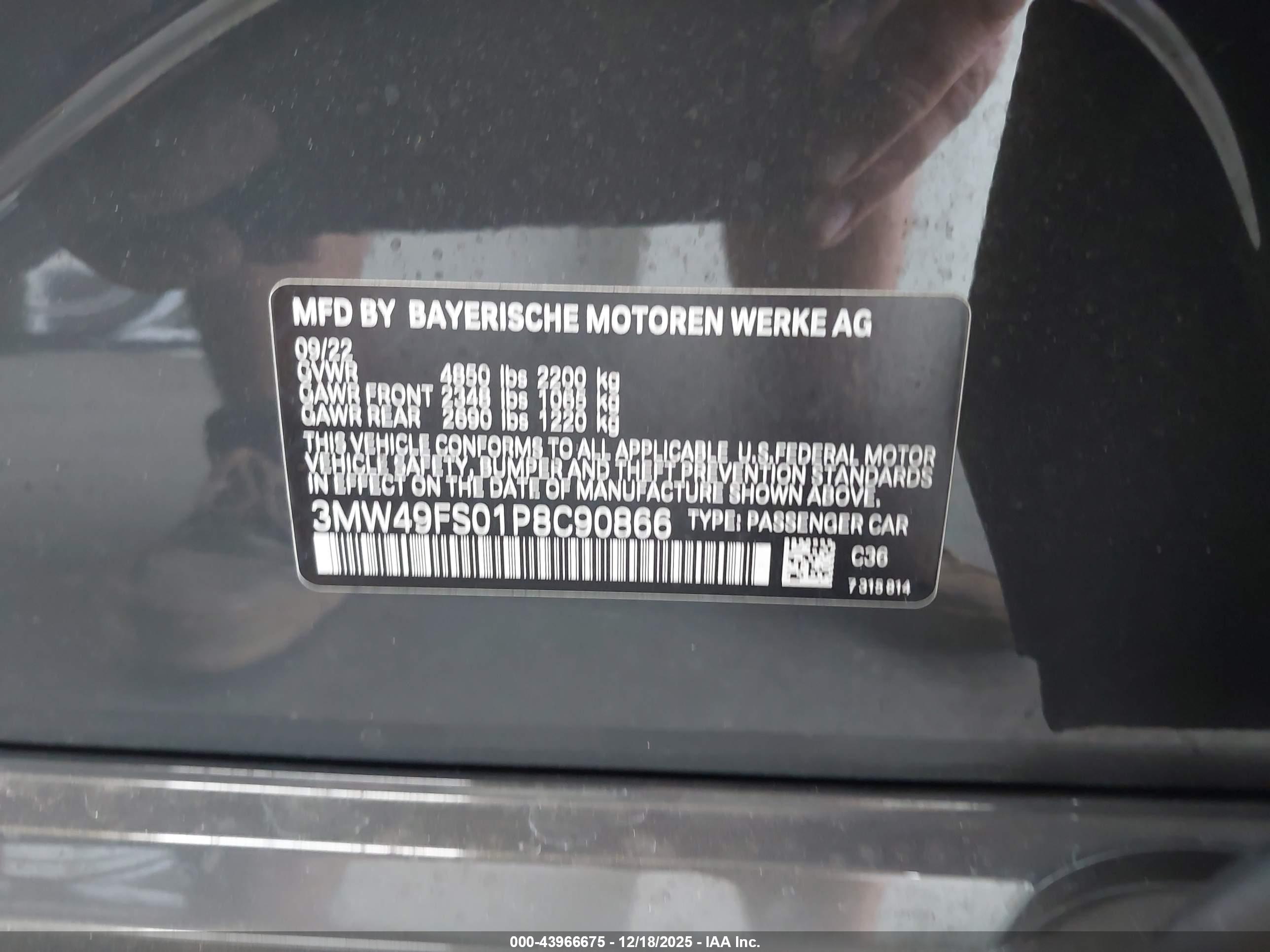 BMW 3 image 9