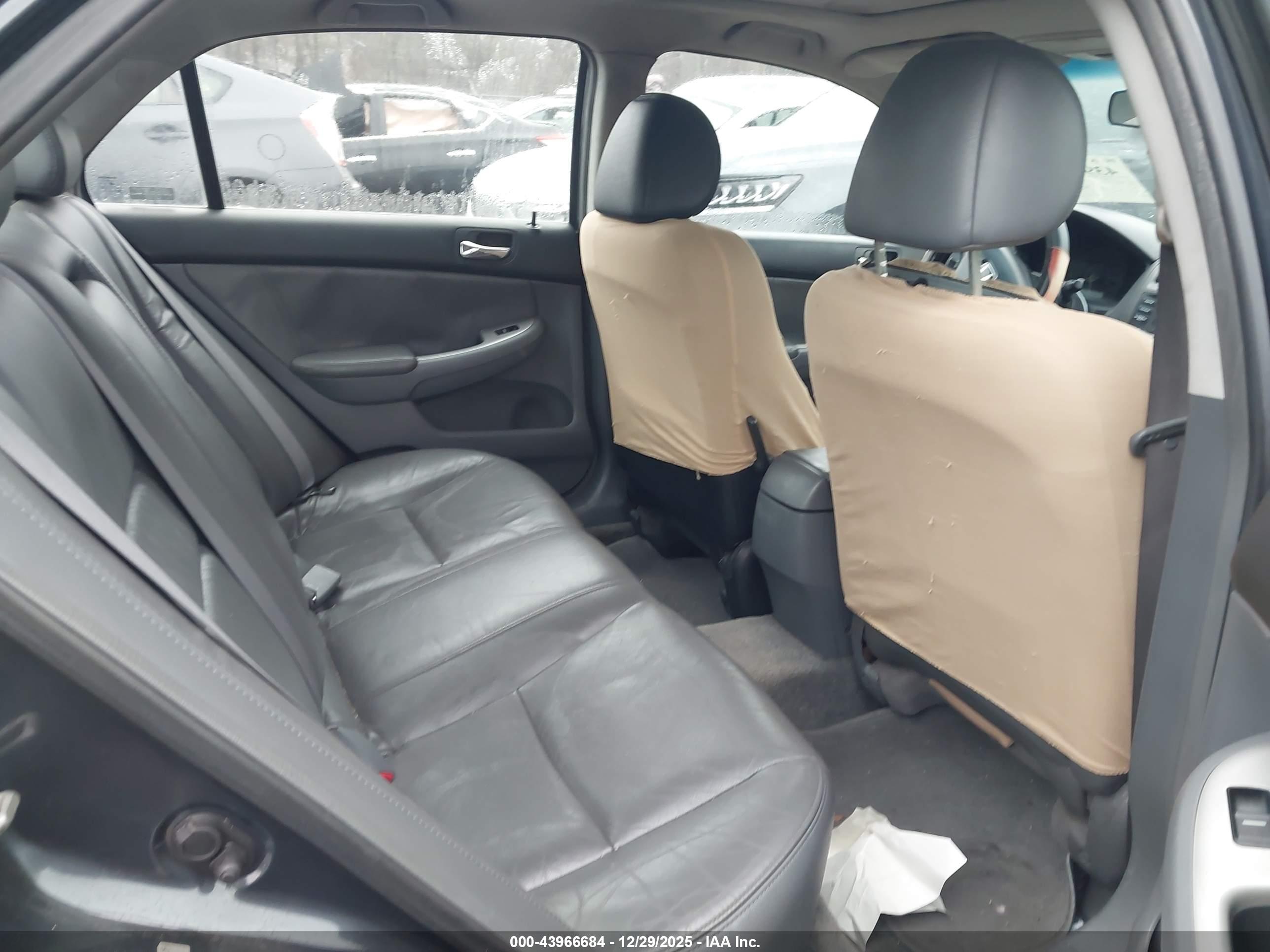 HONDA ACCORD image 8