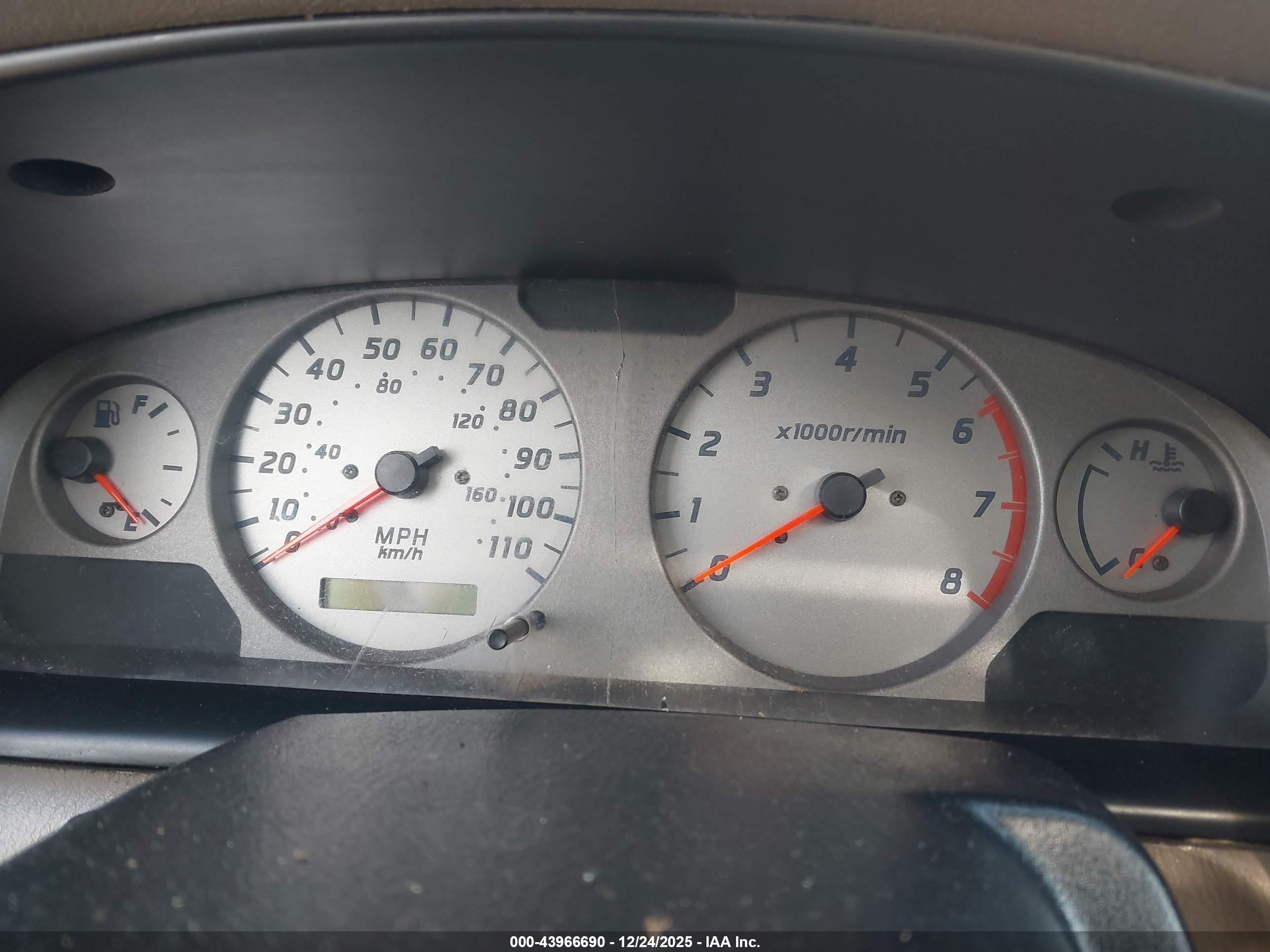 NISSAN FRONTIER image 7