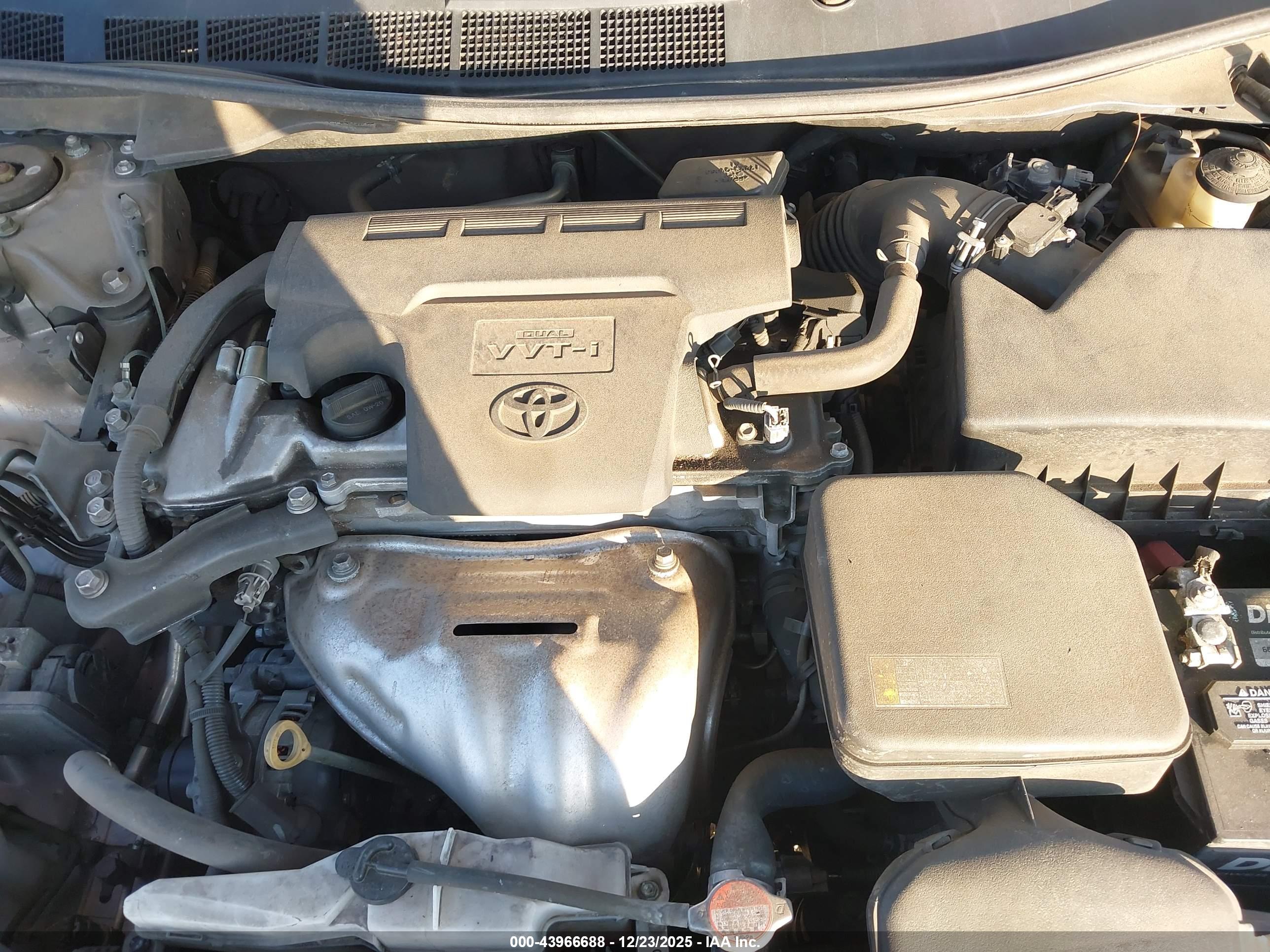 TOYOTA CAMRY image 10