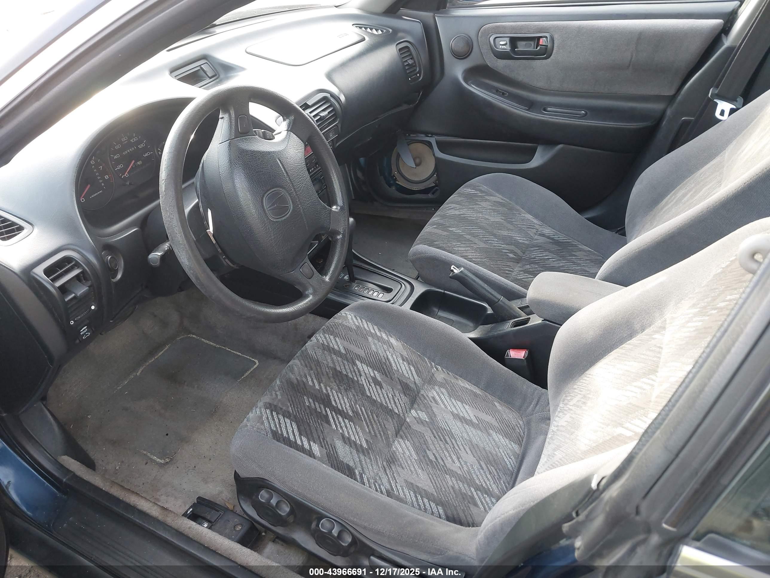 ACURA INTEGRA image 5