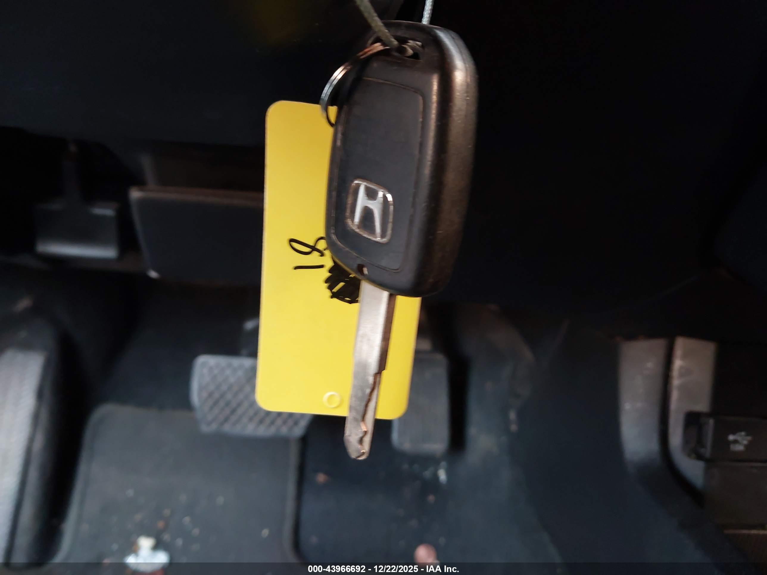 HONDA CIVIC image 11
